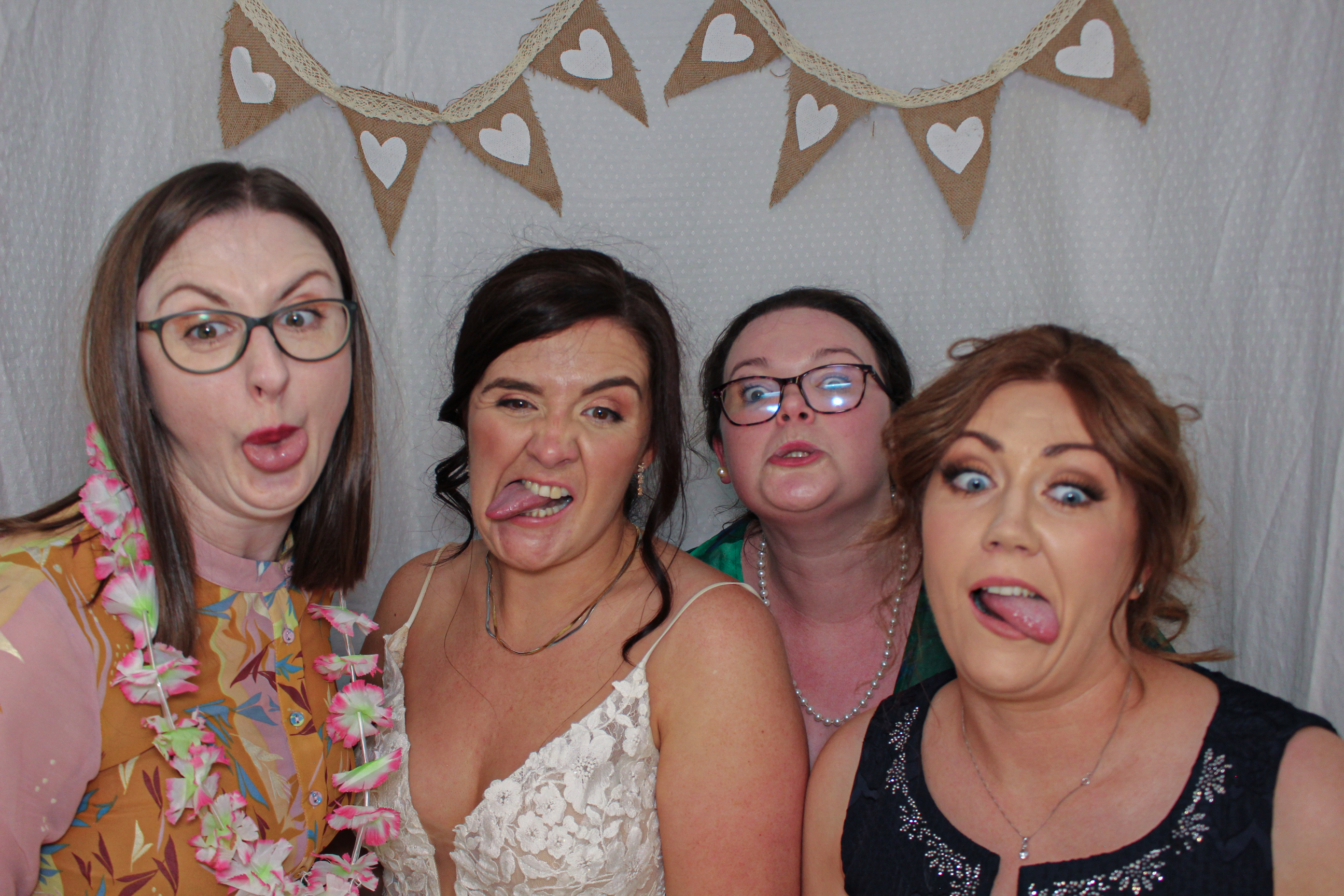 Deárbhla & Michael's Wedding | View more photos from the event at gallery.capturecube.co.uk/u/Capture-Cube/Deárbhla-Michaels-Wedding