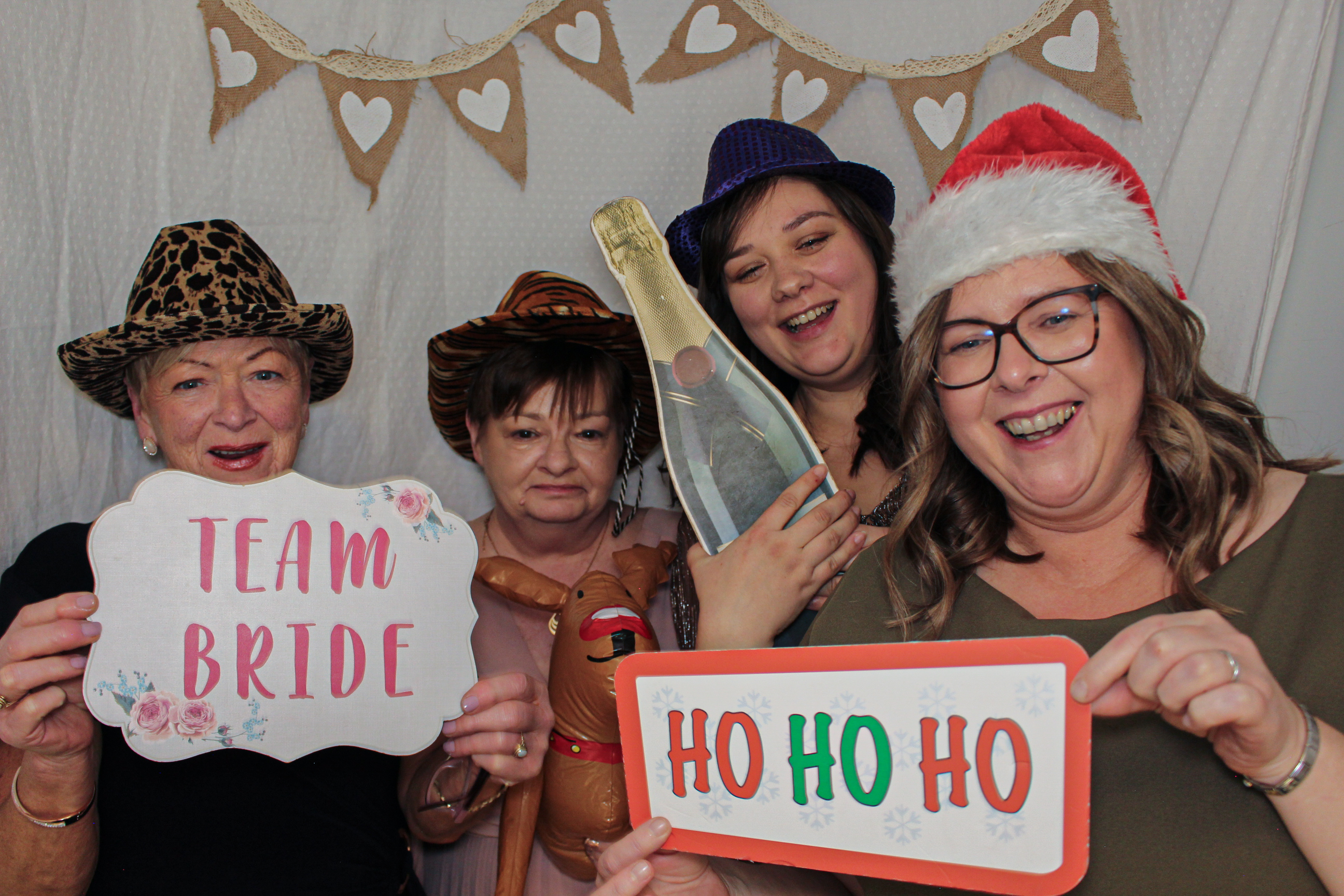 Emma & Chris' Wedding | View more photos from the event at gallery.capturecube.co.uk/u/Capture-Cube/Emma-Chris-Wedding