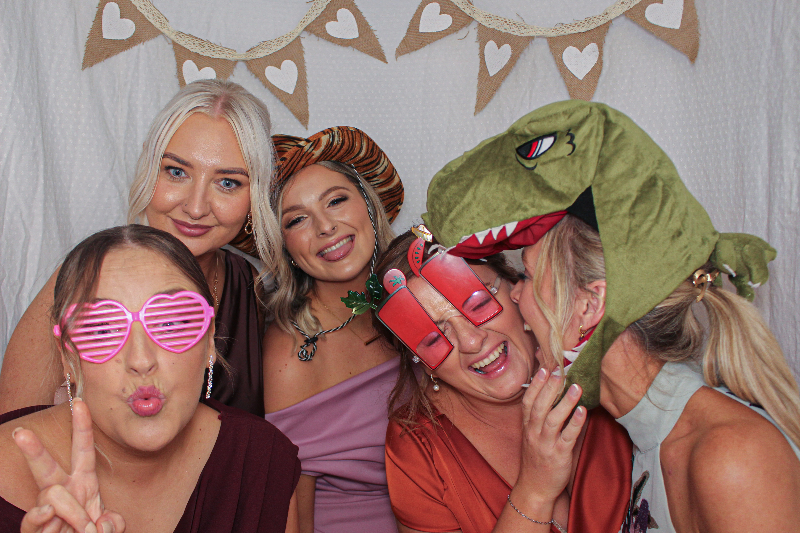 Georgina & Robert's Wedding | View more photos from the event at gallery.capturecube.co.uk/u/Capture-Cube/Georgina-Roberts-Wedding