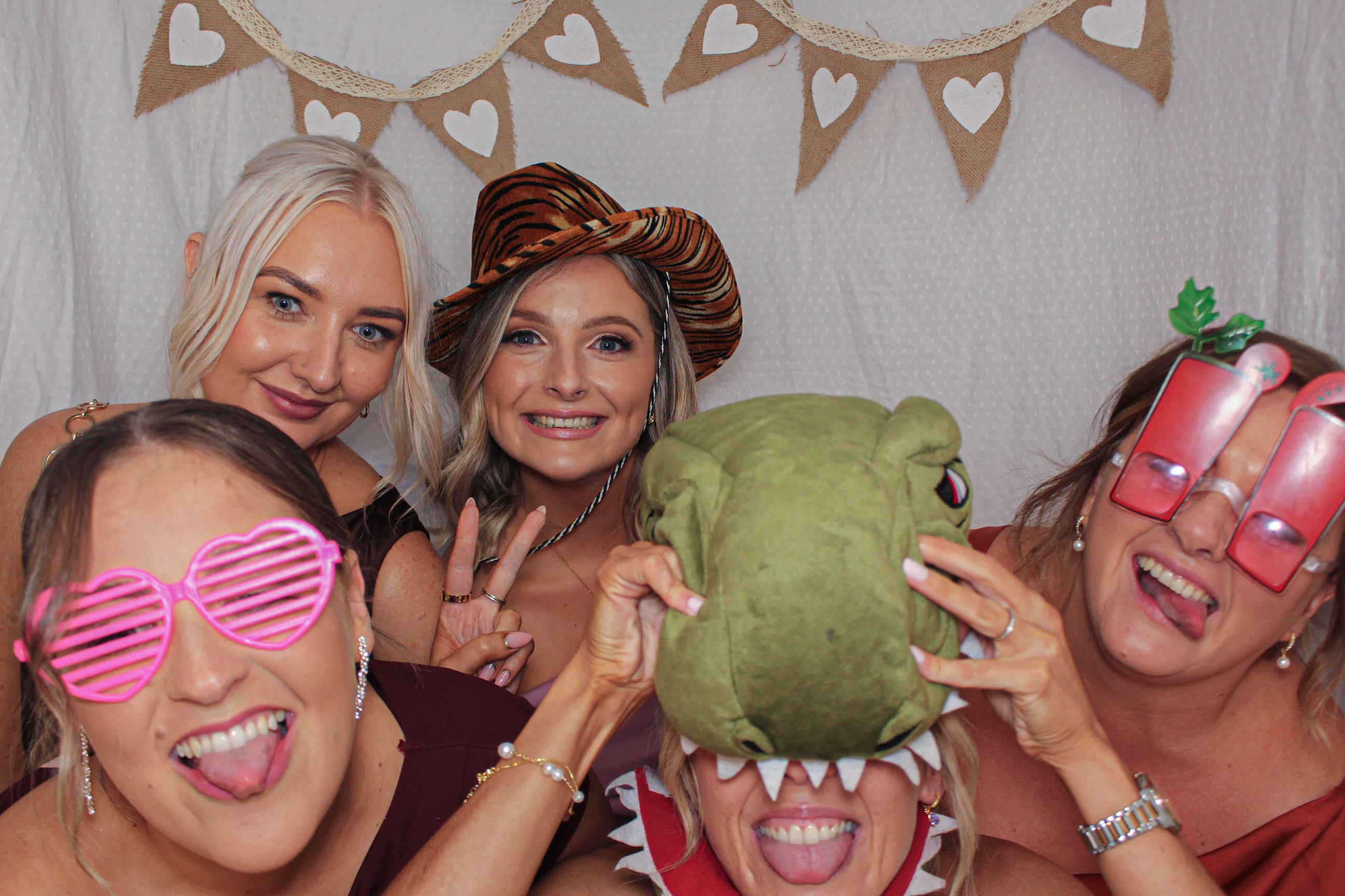 Georgina & Robert's Wedding | View more photos from the event at gallery.capturecube.co.uk/u/Capture-Cube/Georgina-Roberts-Wedding