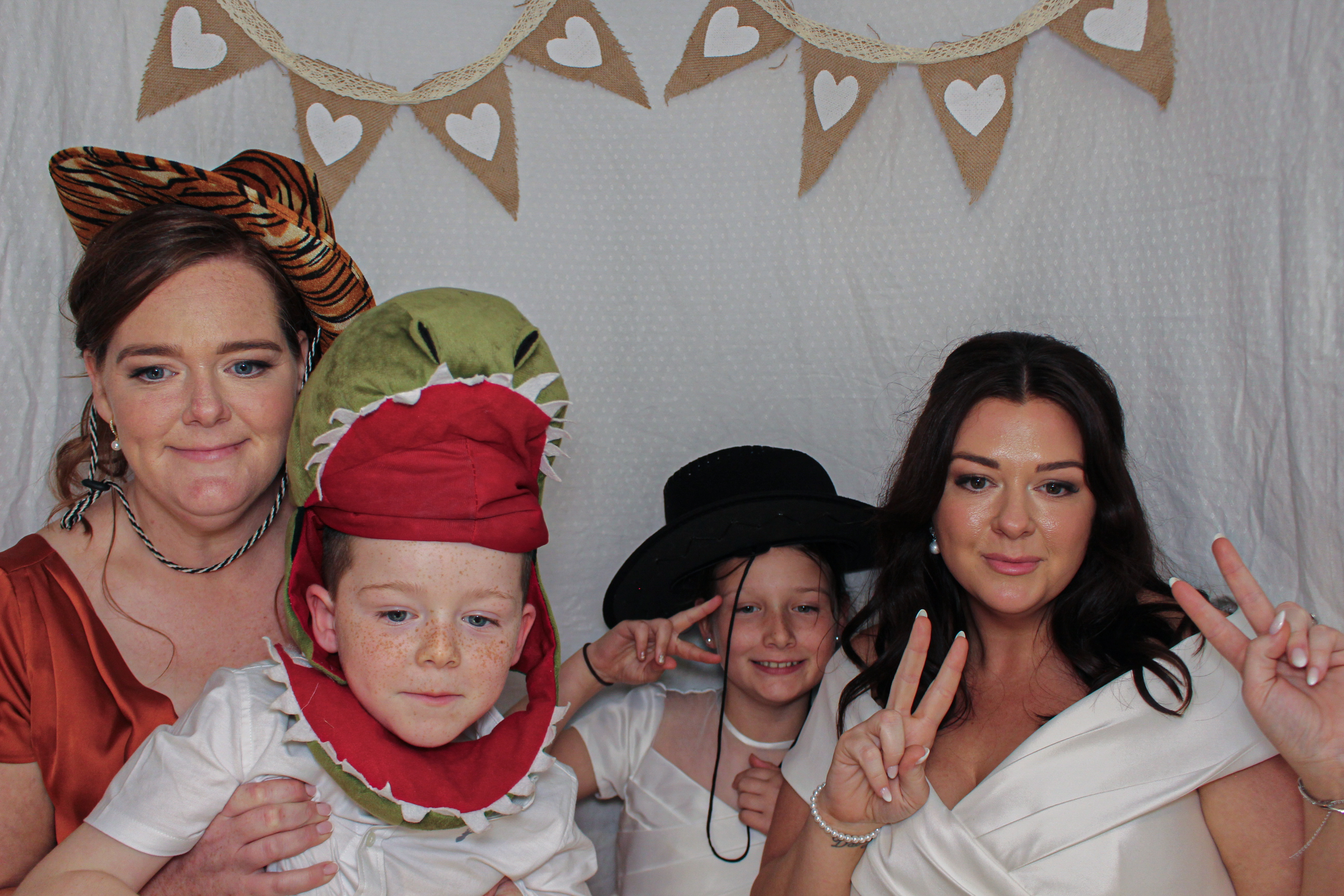 Georgina & Robert's Wedding | View more photos from the event at gallery.capturecube.co.uk/u/Capture-Cube/Georgina-Roberts-Wedding