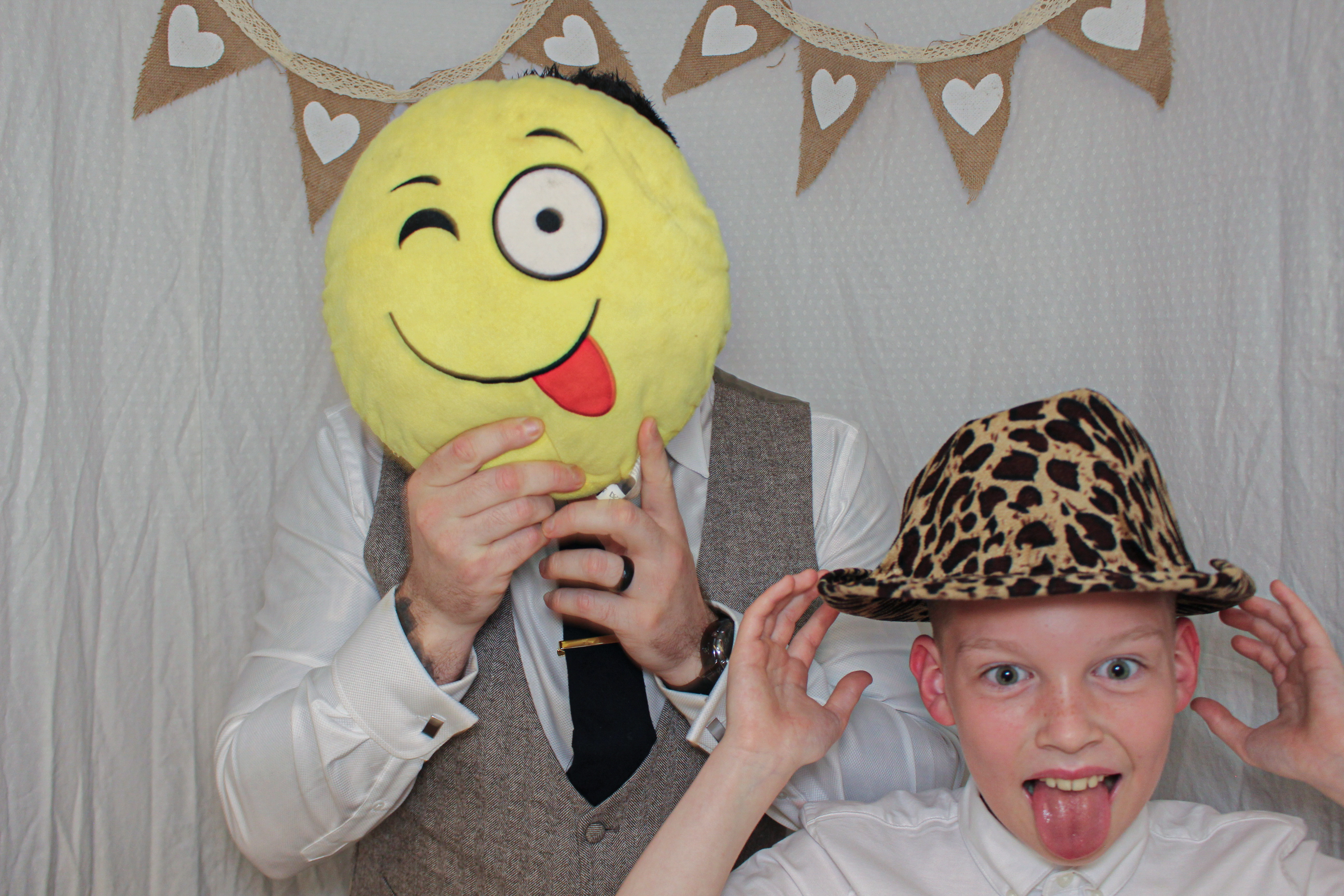 Georgina & Robert's Wedding | View more photos from the event at gallery.capturecube.co.uk/u/Capture-Cube/Georgina-Roberts-Wedding