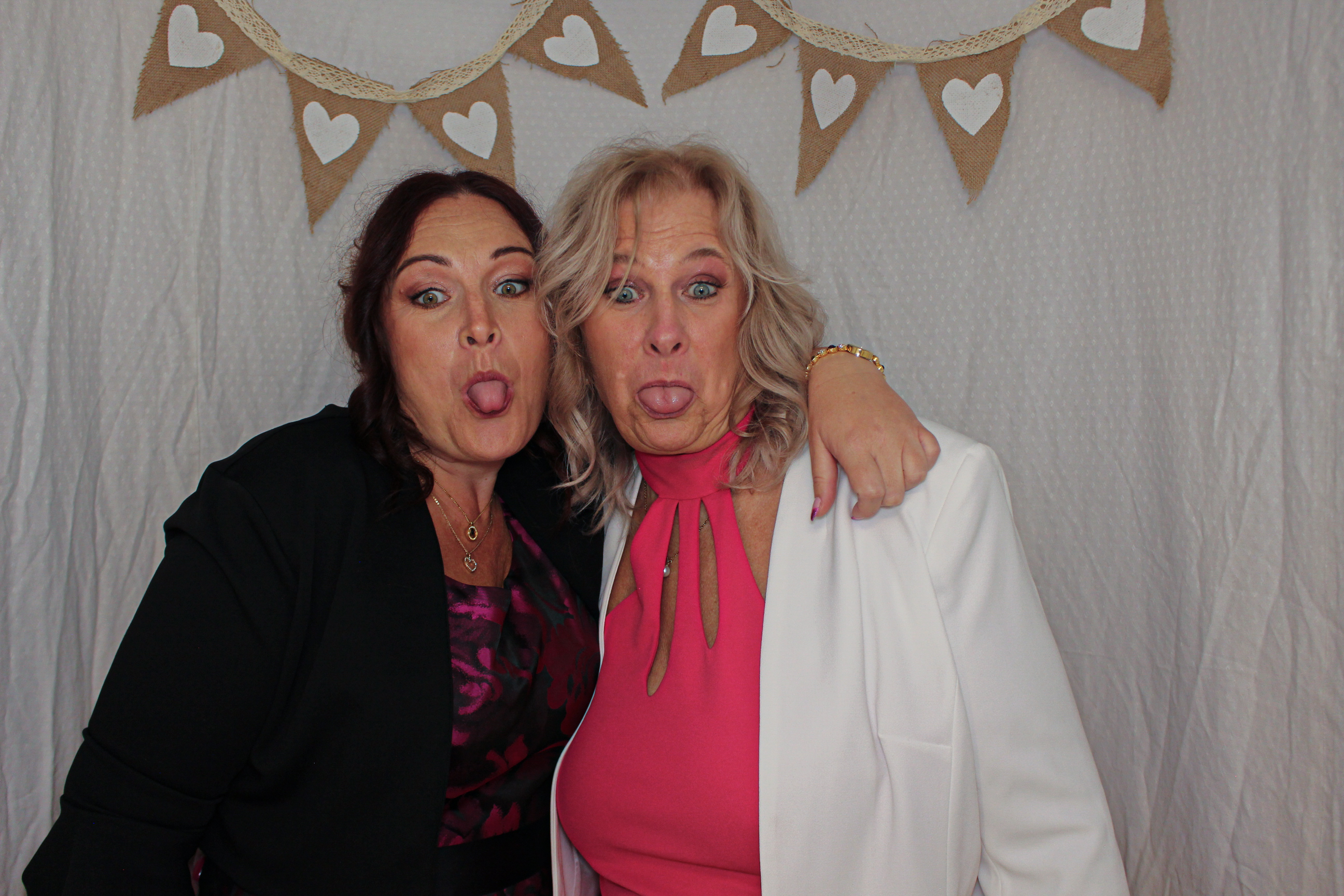 Georgina & Robert's Wedding | View more photos from the event at gallery.capturecube.co.uk/u/Capture-Cube/Georgina-Roberts-Wedding