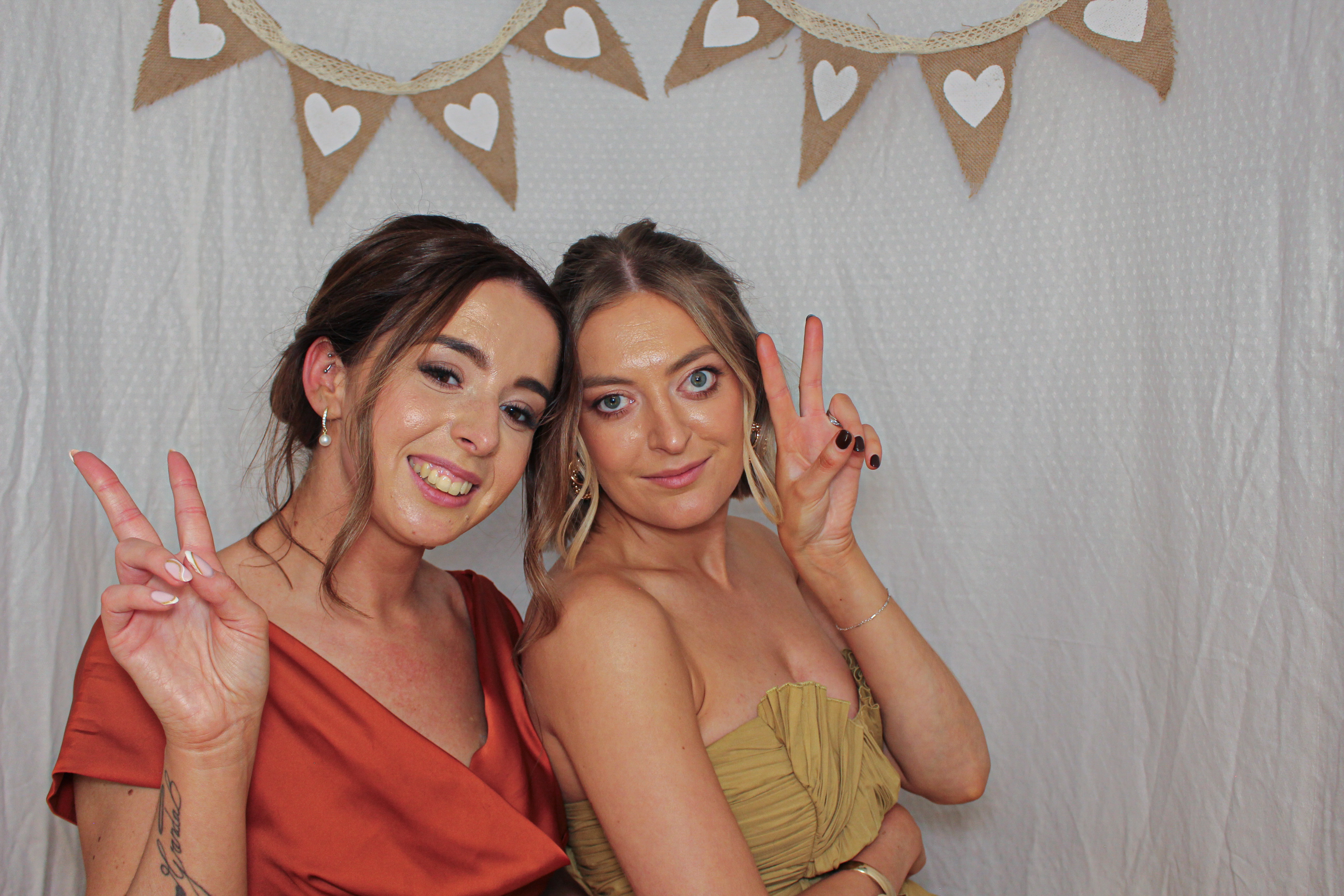 Georgina & Robert's Wedding | View more photos from the event at gallery.capturecube.co.uk/u/Capture-Cube/Georgina-Roberts-Wedding