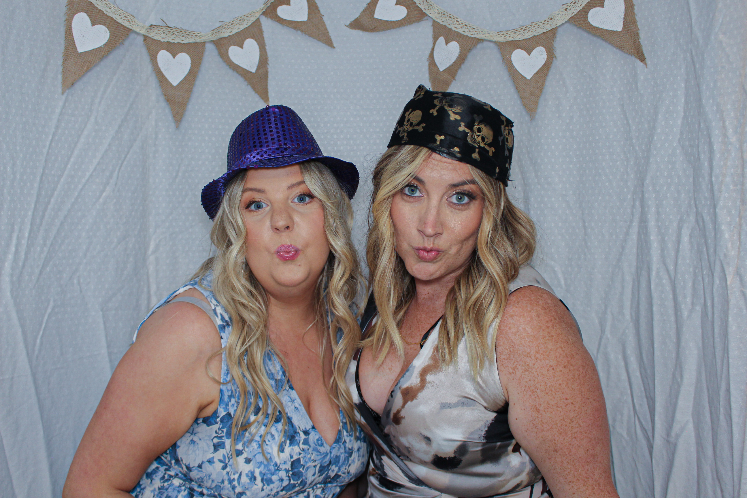 Laura & Lewis' Wedding | View more photos from the event at gallery.capturecube.co.uk/u/Capture-Cube/Laura-Lewis-Wedding