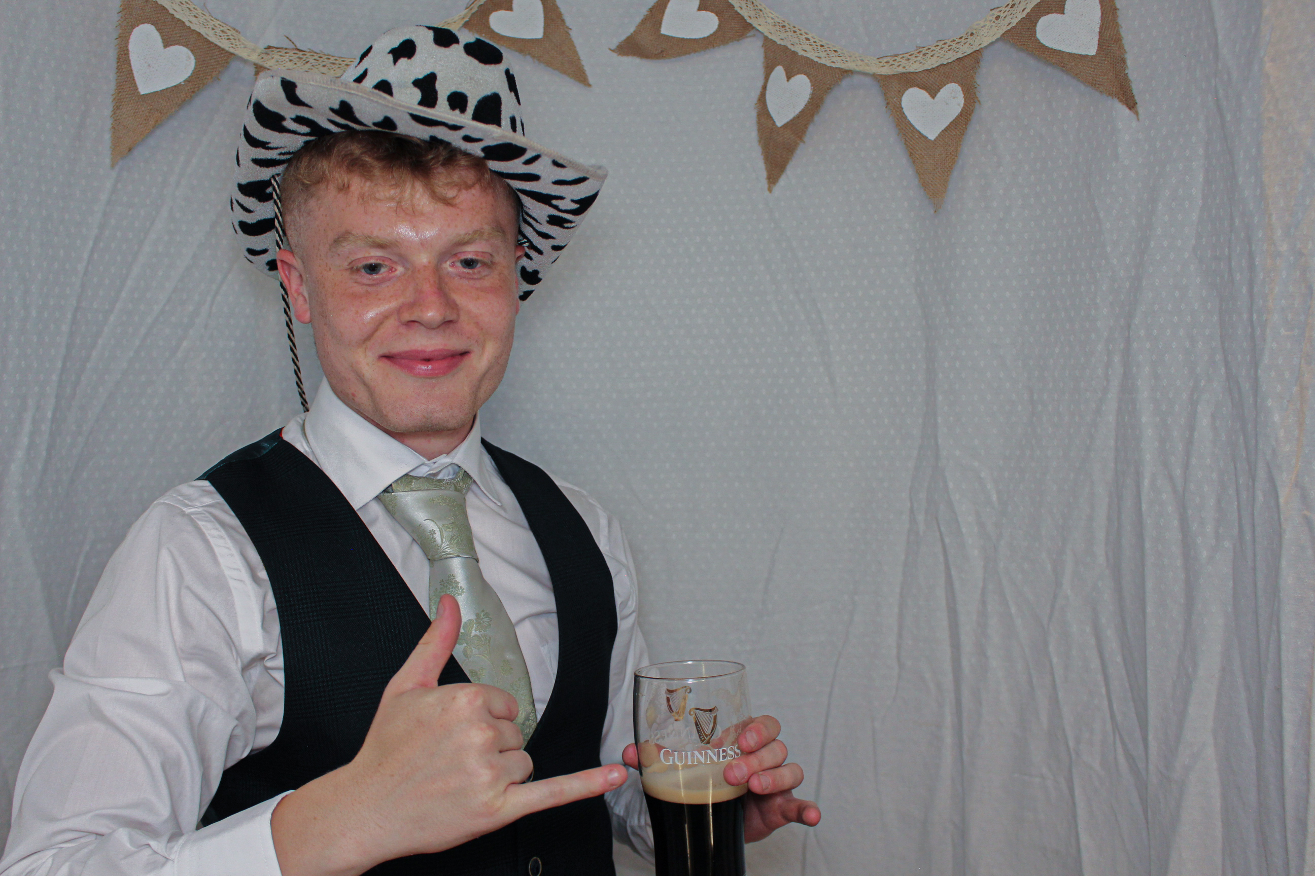 Laura & Lewis' Wedding | View more photos from the event at gallery.capturecube.co.uk/u/Capture-Cube/Laura-Lewis-Wedding