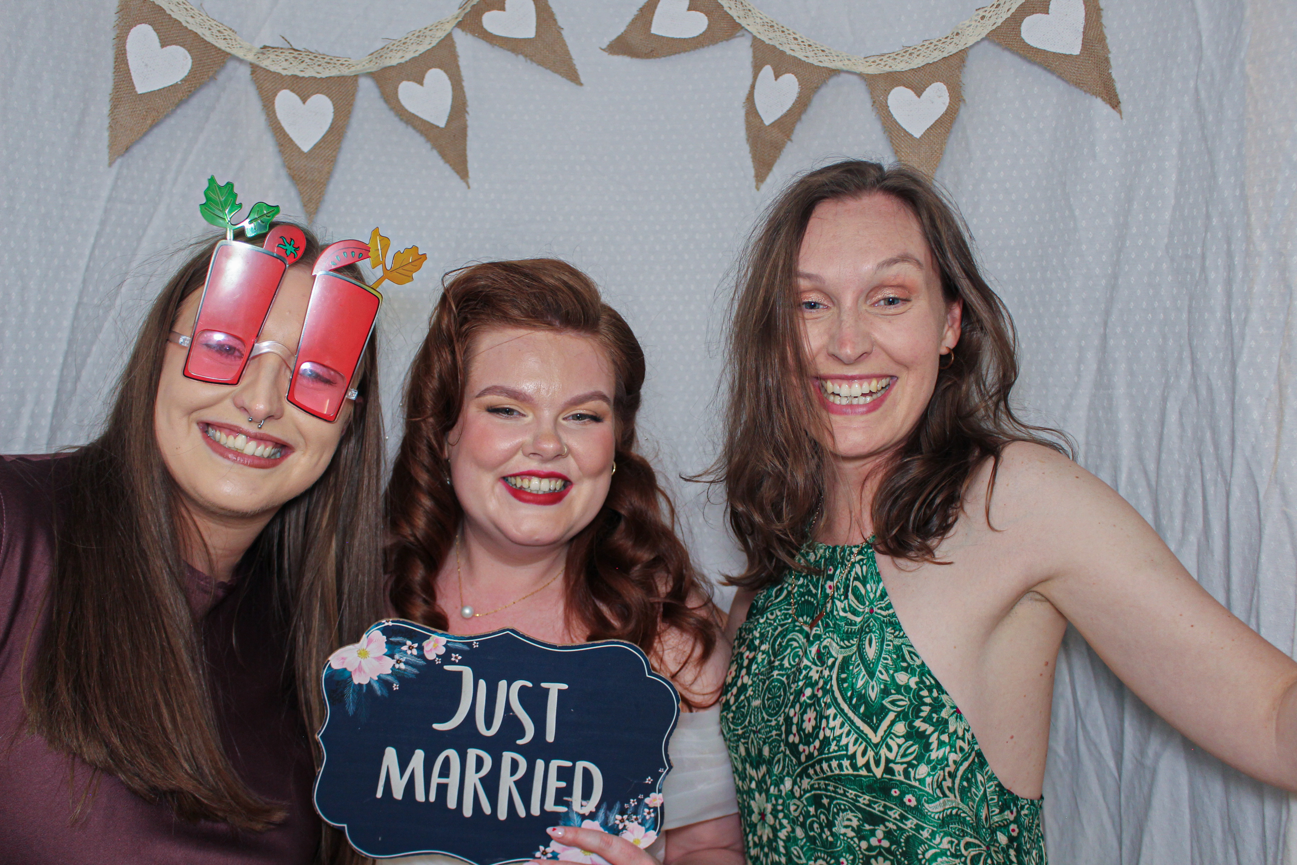 Laura & Lewis' Wedding | View more photos from the event at gallery.capturecube.co.uk/u/Capture-Cube/Laura-Lewis-Wedding