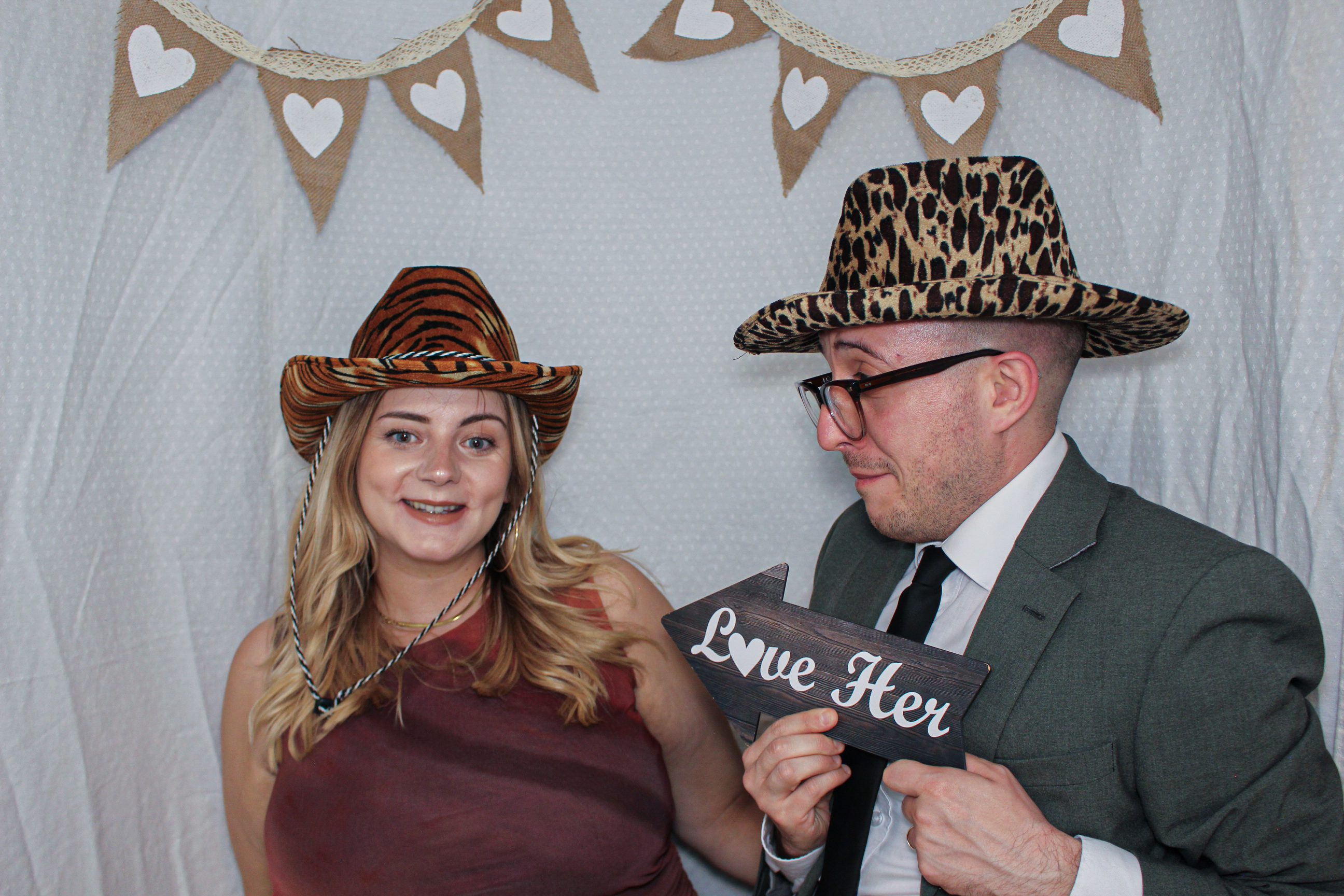 Laura & Lewis' Wedding | View more photos from the event at gallery.capturecube.co.uk/u/Capture-Cube/Laura-Lewis-Wedding