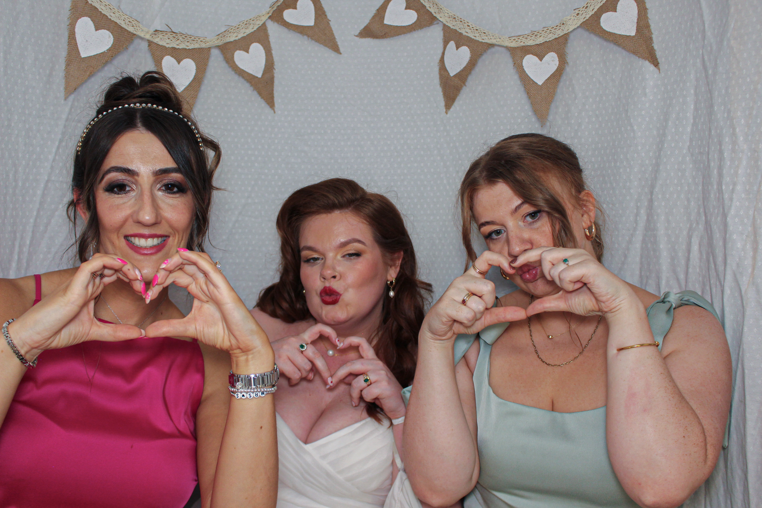 Laura & Lewis' Wedding | View more photos from the event at gallery.capturecube.co.uk/u/Capture-Cube/Laura-Lewis-Wedding