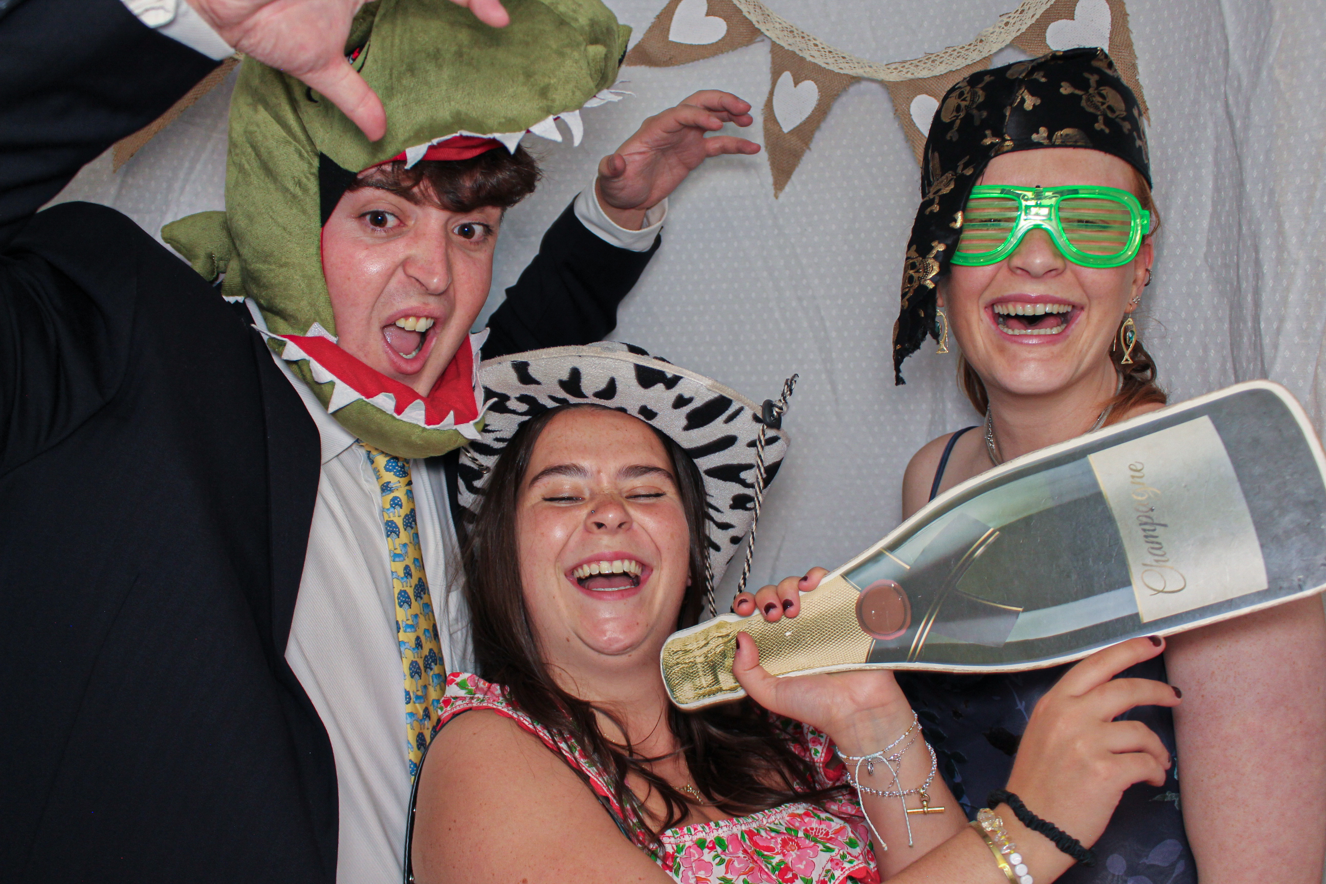 Laura & Lewis' Wedding | View more photos from the event at gallery.capturecube.co.uk/u/Capture-Cube/Laura-Lewis-Wedding