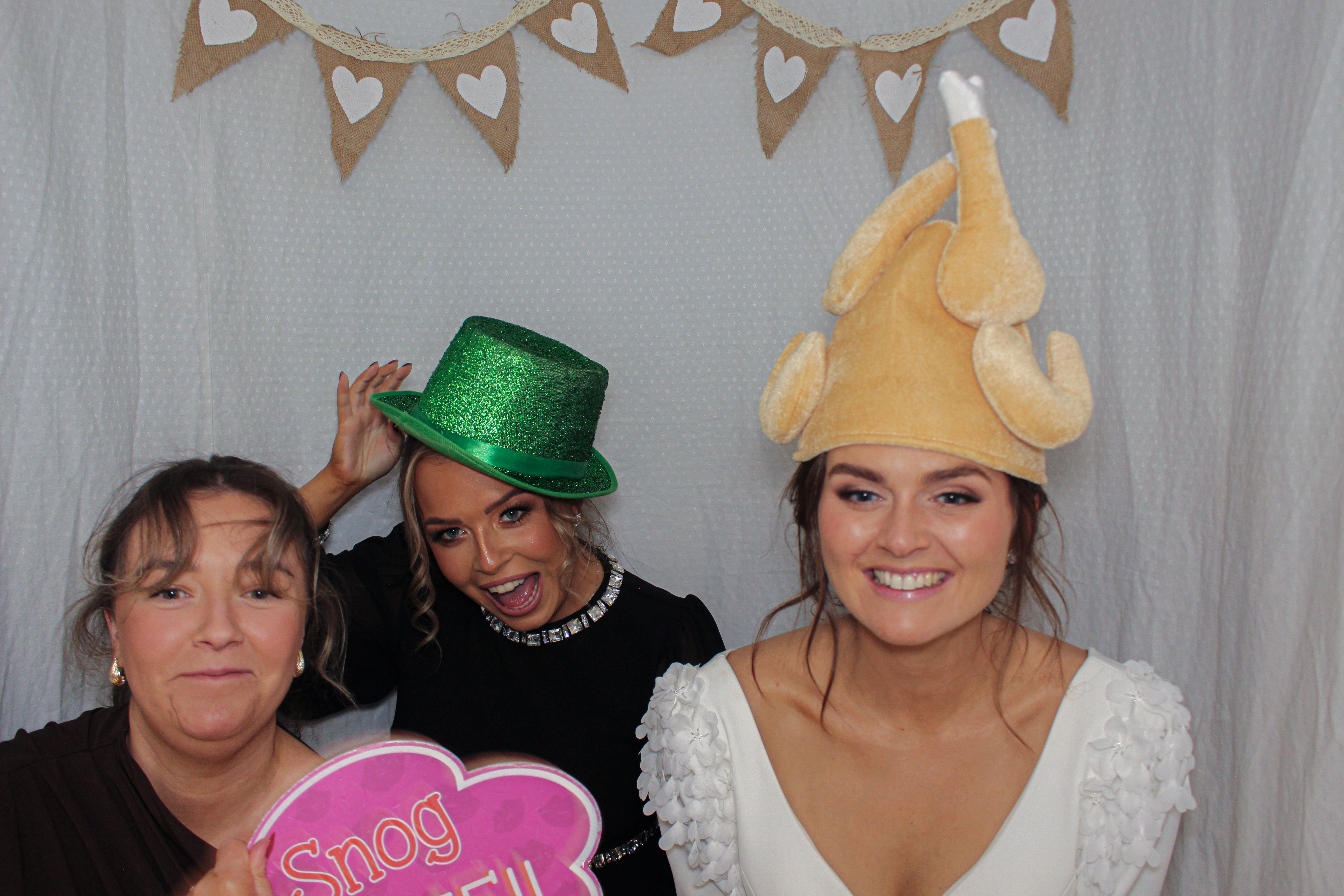 Rebecca & Christopher's Wedding | View more photos from the event at gallery.capturecube.co.uk/u/Capture-Cube/Rebecca-Christophers-Wedding