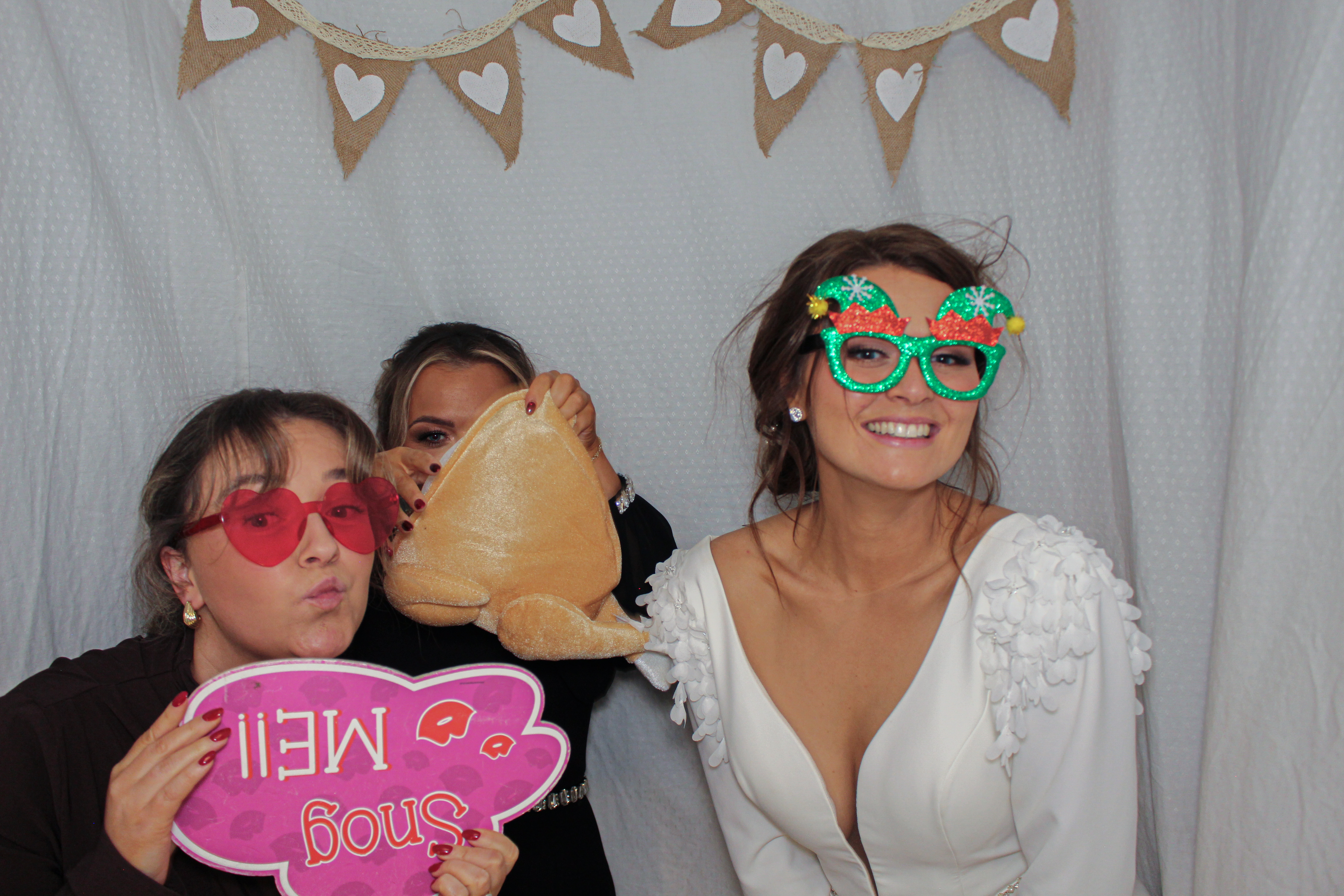 Rebecca & Christopher's Wedding | View more photos from the event at gallery.capturecube.co.uk/u/Capture-Cube/Rebecca-Christophers-Wedding