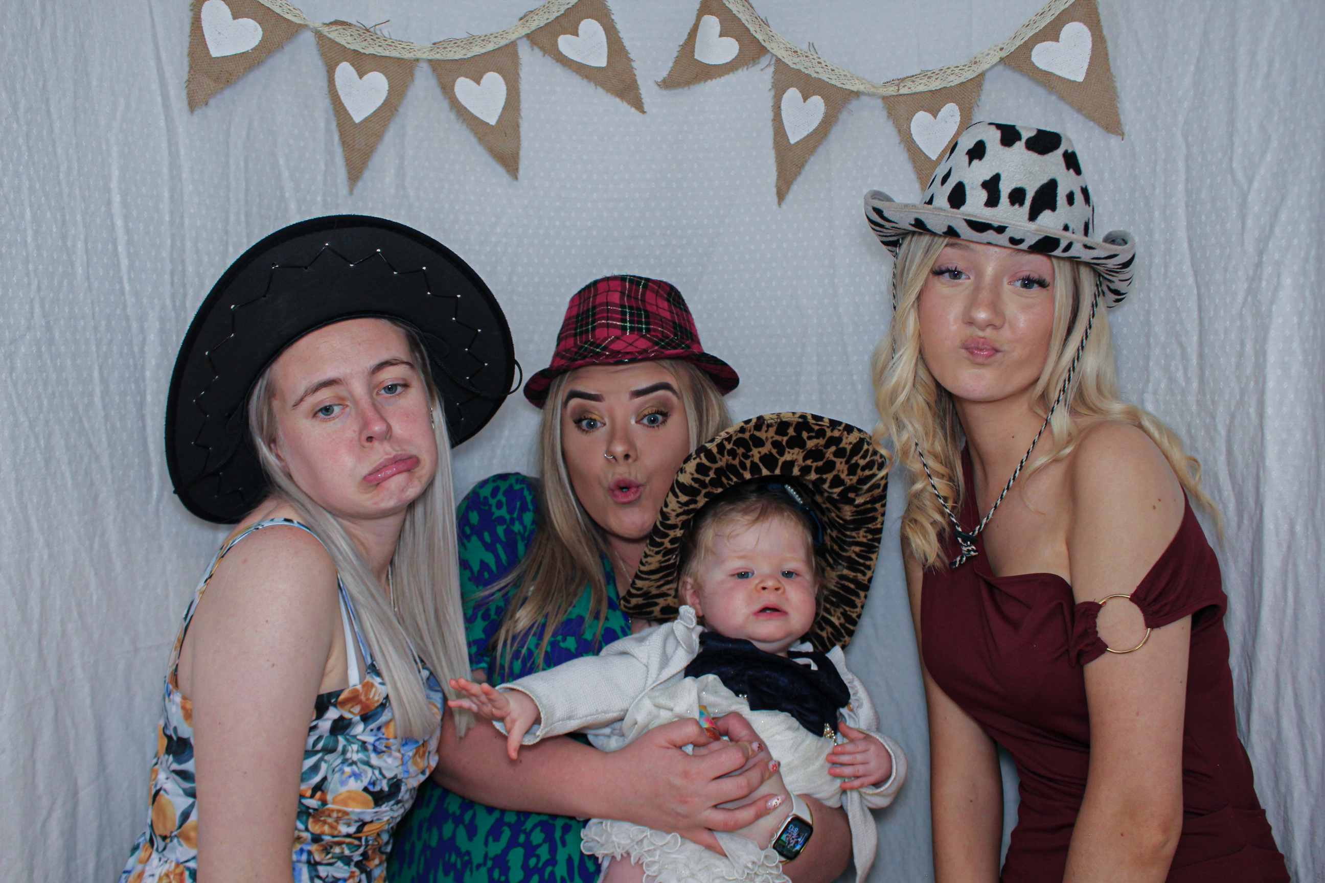 Sarah & Mark's Wedding | View more photos from the event at gallery.capturecube.co.uk/u/Capture-Cube/Sarah-Marks-Wedding