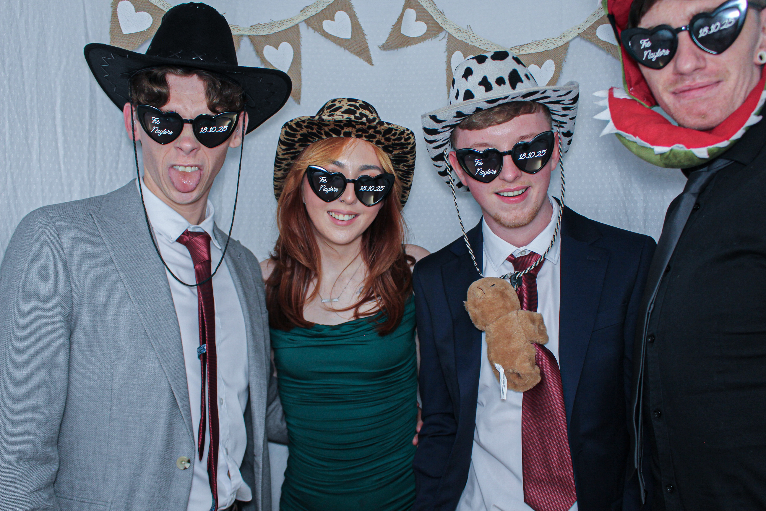 Sarah & Mark's Wedding | View more photos from the event at gallery.capturecube.co.uk/u/Capture-Cube/Sarah-Marks-Wedding