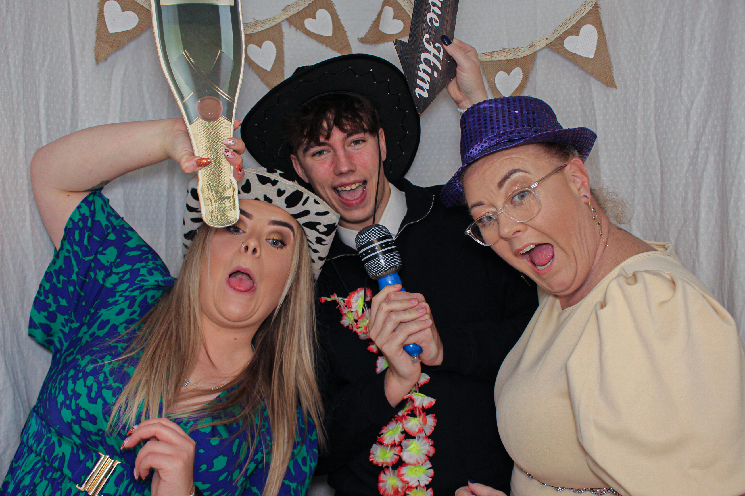 Sarah & Mark's Wedding | View more photos from the event at gallery.capturecube.co.uk/u/Capture-Cube/Sarah-Marks-Wedding