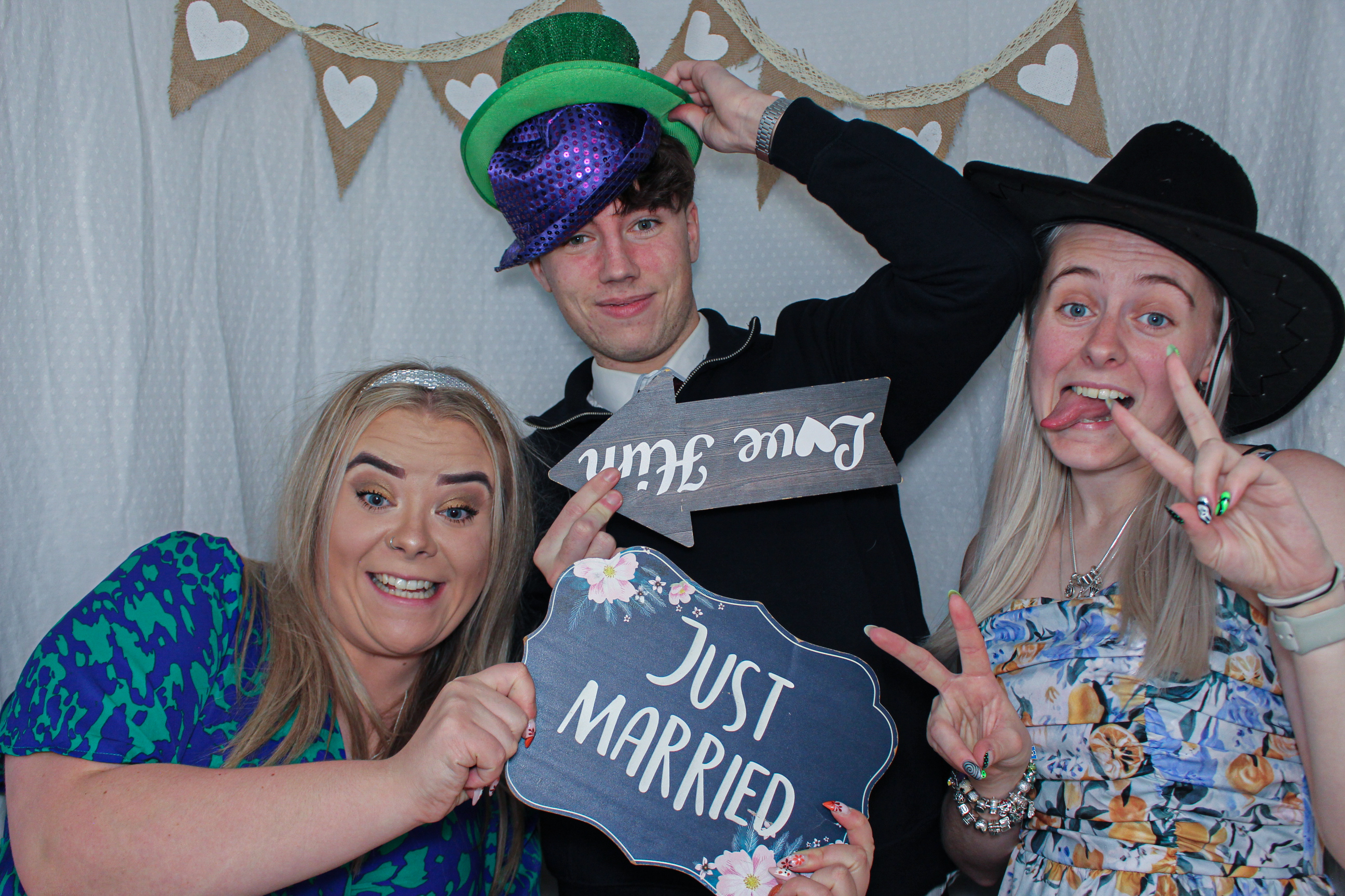 Sarah & Mark's Wedding | View more photos from the event at gallery.capturecube.co.uk/u/Capture-Cube/Sarah-Marks-Wedding