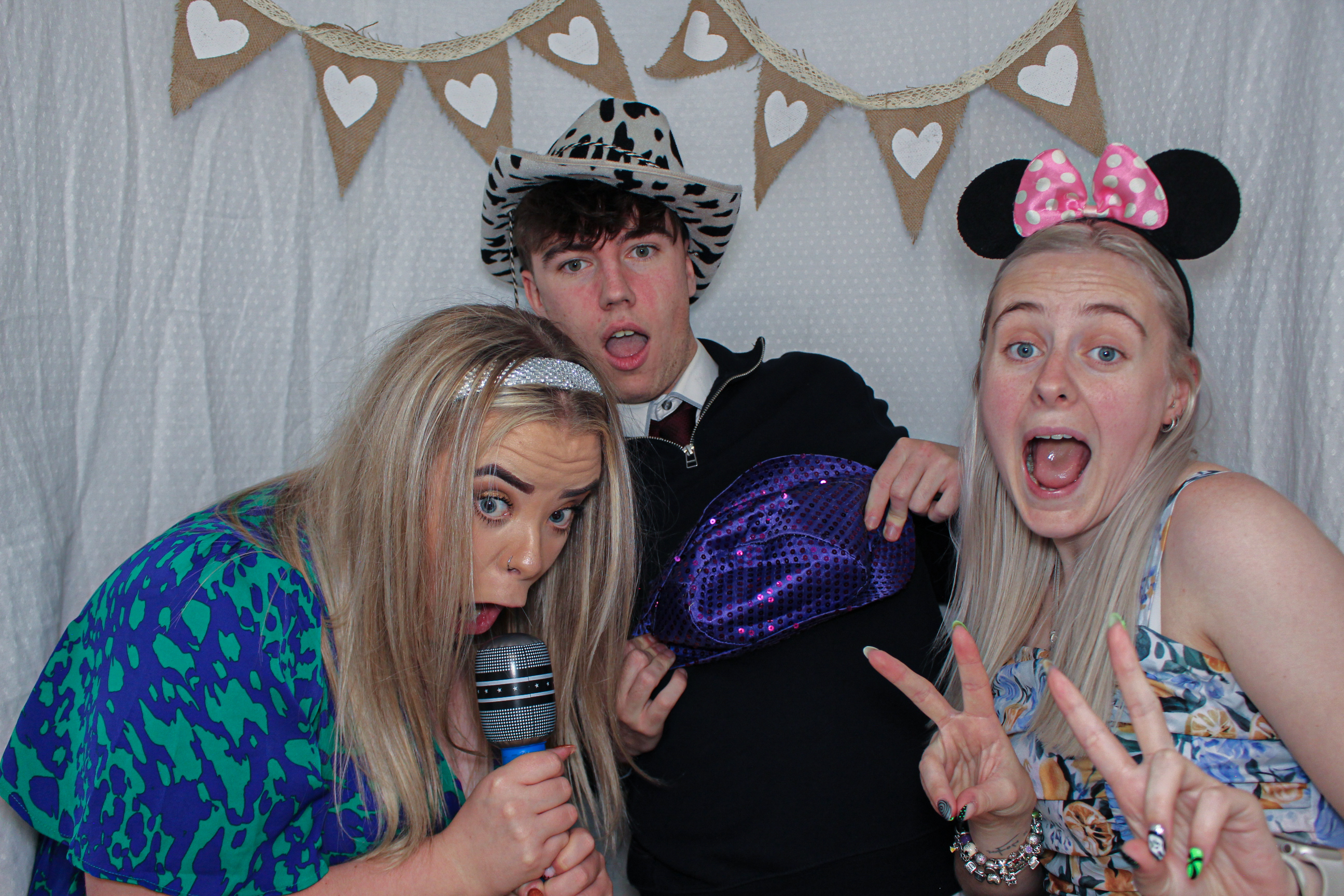 Sarah & Mark's Wedding | View more photos from the event at gallery.capturecube.co.uk/u/Capture-Cube/Sarah-Marks-Wedding