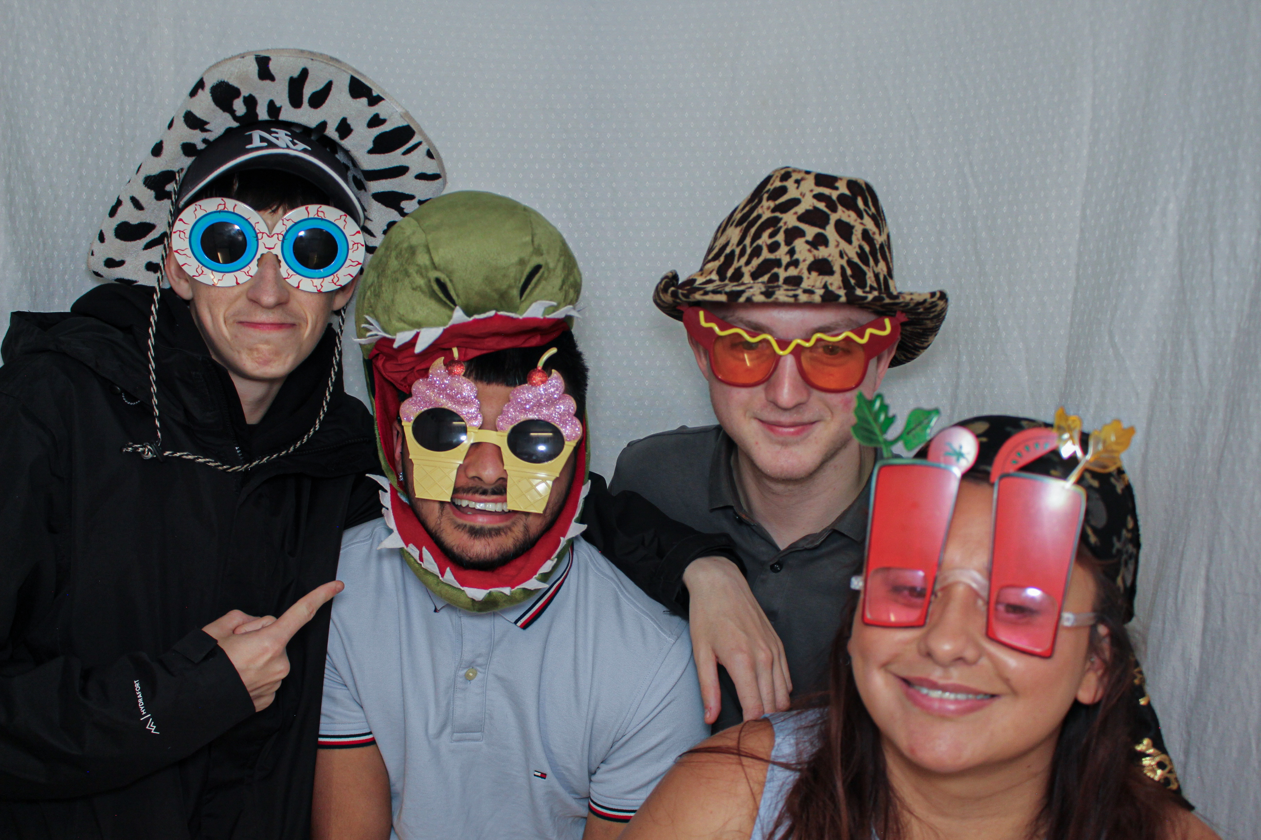 Sasha's 13th Birthday Party | View more photos from the event at gallery.capturecube.co.uk/u/Capture-Cube/Sashas-13th-Birthday-Party