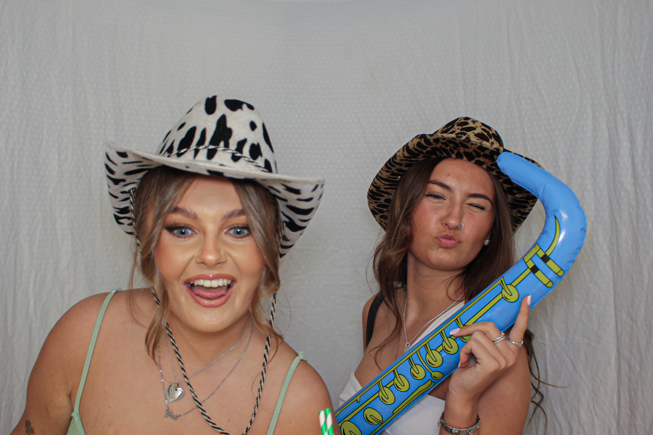 Toni & Jessica's Birthday Party | View more photos from the event at gallery.capturecube.co.uk/u/Capture-Cube/Toni-Jessicas-Birthday-Party