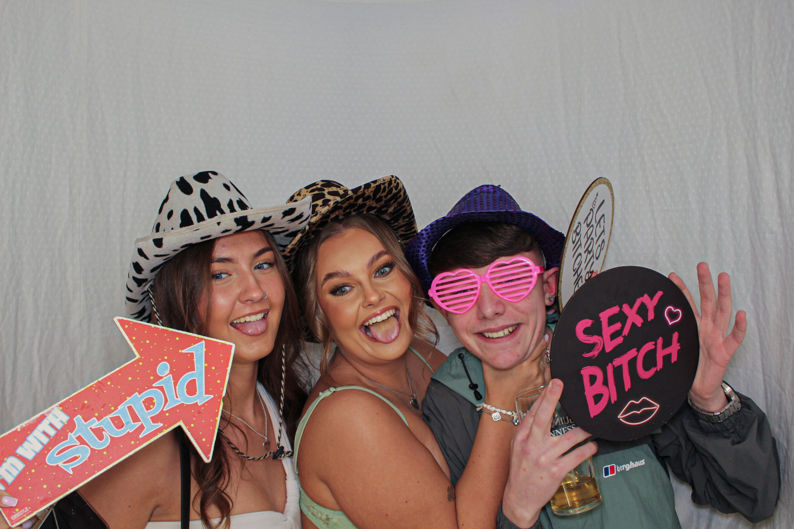 Toni & Jessica's Birthday Party | View more photos from the event at gallery.capturecube.co.uk/u/Capture-Cube/Toni-Jessicas-Birthday-Party