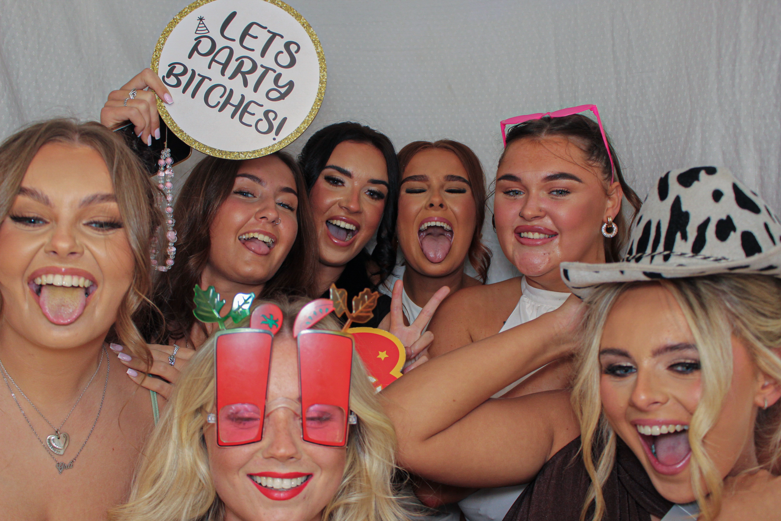 Toni & Jessica's Birthday Party | View more photos from the event at gallery.capturecube.co.uk/u/Capture-Cube/Toni-Jessicas-Birthday-Party