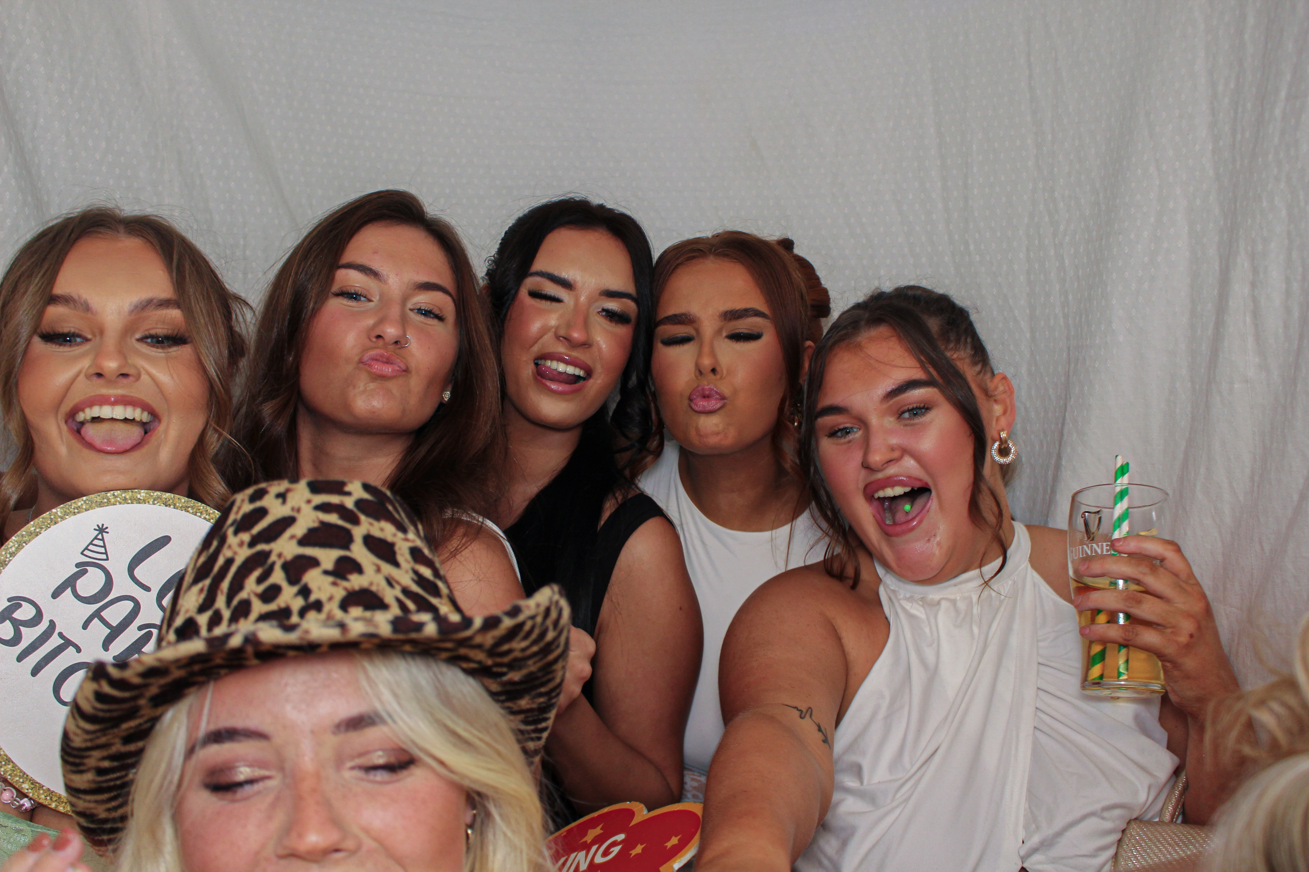 Toni & Jessica's Birthday Party | View more photos from the event at gallery.capturecube.co.uk/u/Capture-Cube/Toni-Jessicas-Birthday-Party