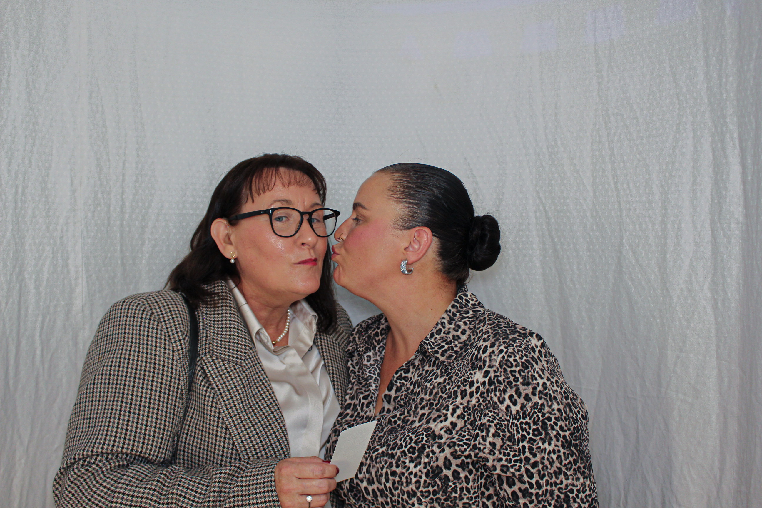 Toni & Jessica's Birthday Party | View more photos from the event at gallery.capturecube.co.uk/u/Capture-Cube/Toni-Jessicas-Birthday-Party