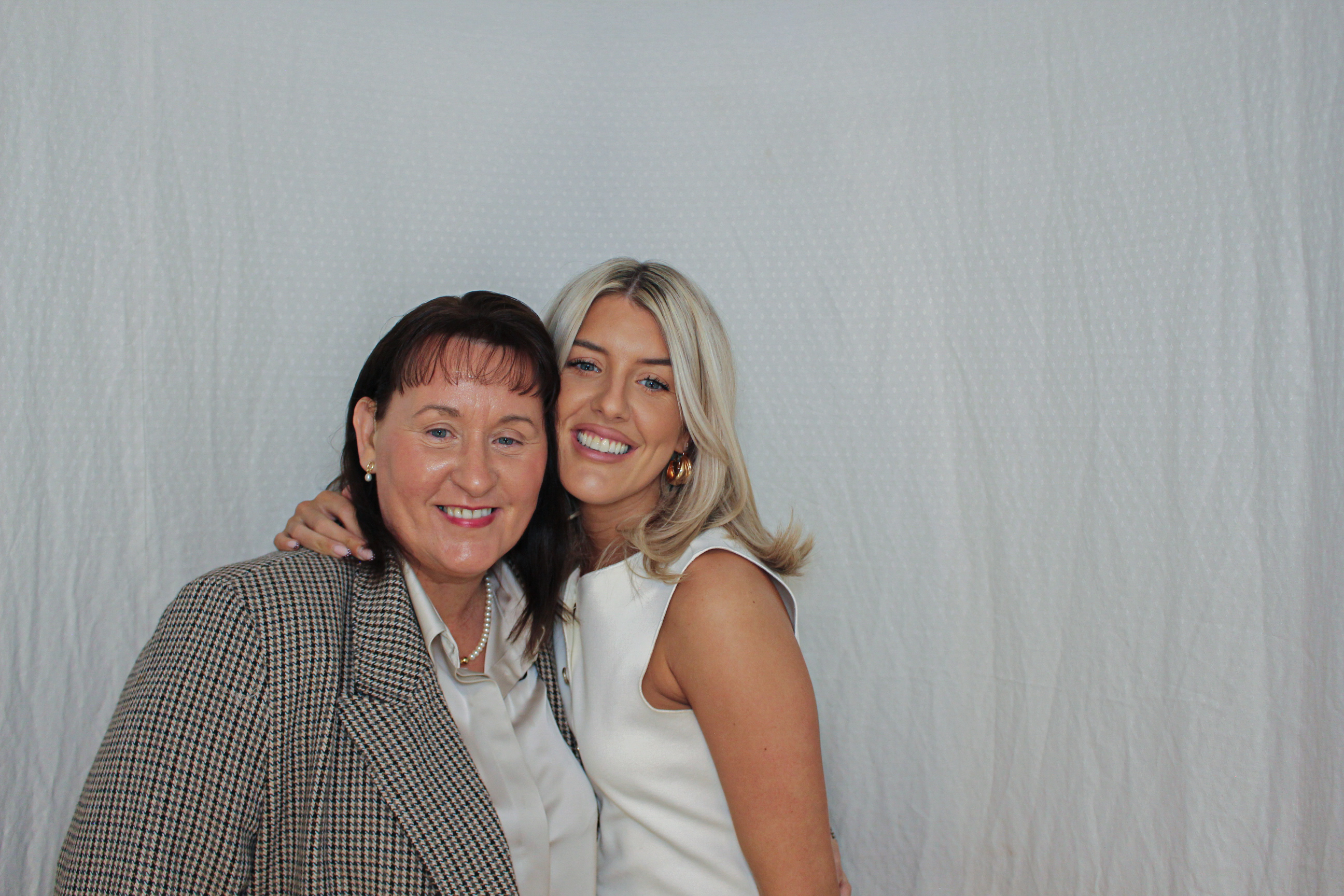 Toni & Jessica's Birthday Party | View more photos from the event at gallery.capturecube.co.uk/u/Capture-Cube/Toni-Jessicas-Birthday-Party