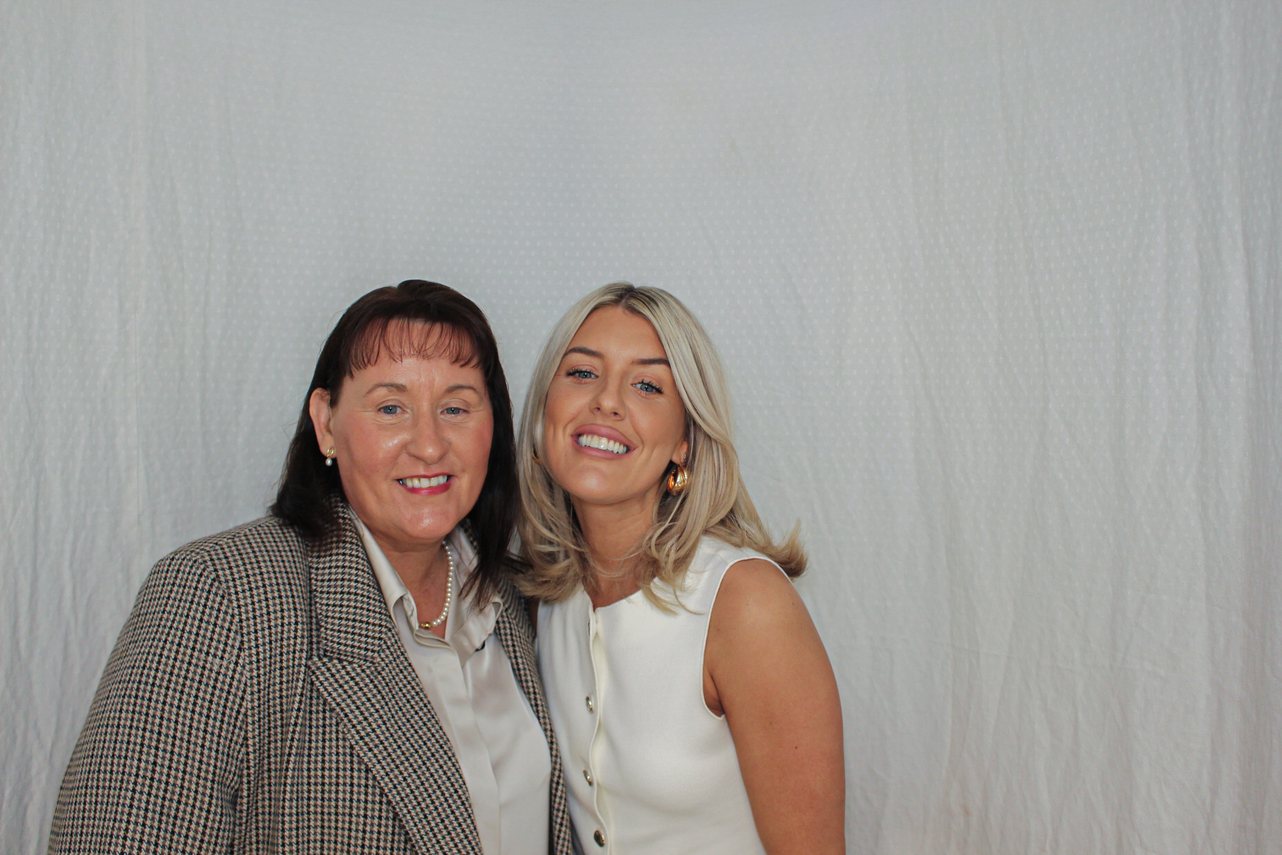 Toni & Jessica's Birthday Party | View more photos from the event at gallery.capturecube.co.uk/u/Capture-Cube/Toni-Jessicas-Birthday-Party