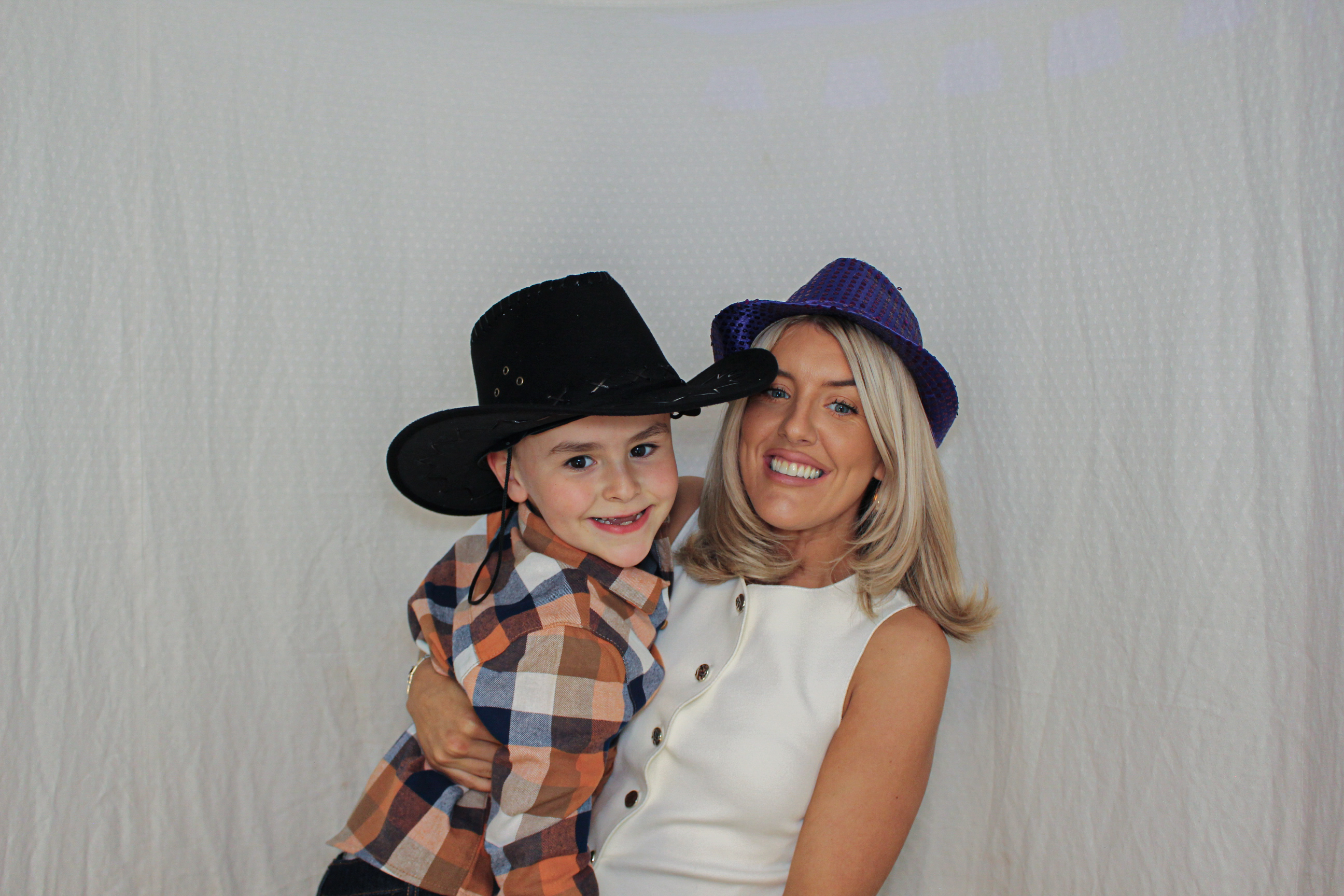 Toni & Jessica's Birthday Party | View more photos from the event at gallery.capturecube.co.uk/u/Capture-Cube/Toni-Jessicas-Birthday-Party