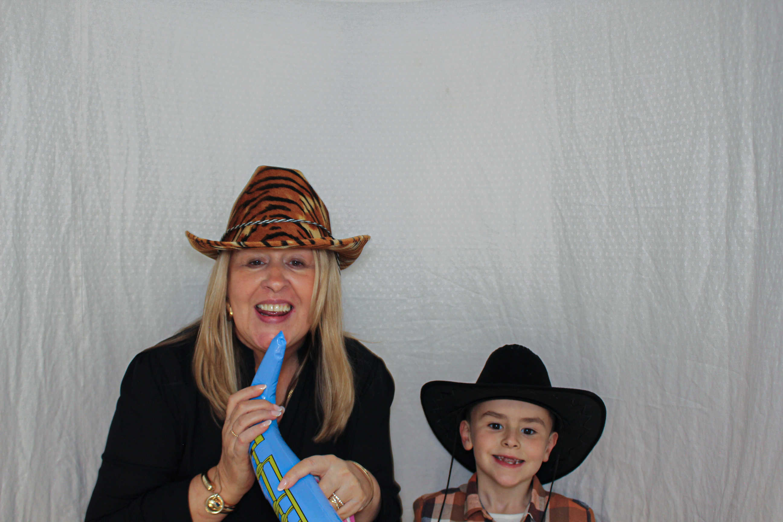 Toni & Jessica's Birthday Party | View more photos from the event at gallery.capturecube.co.uk/u/Capture-Cube/Toni-Jessicas-Birthday-Party