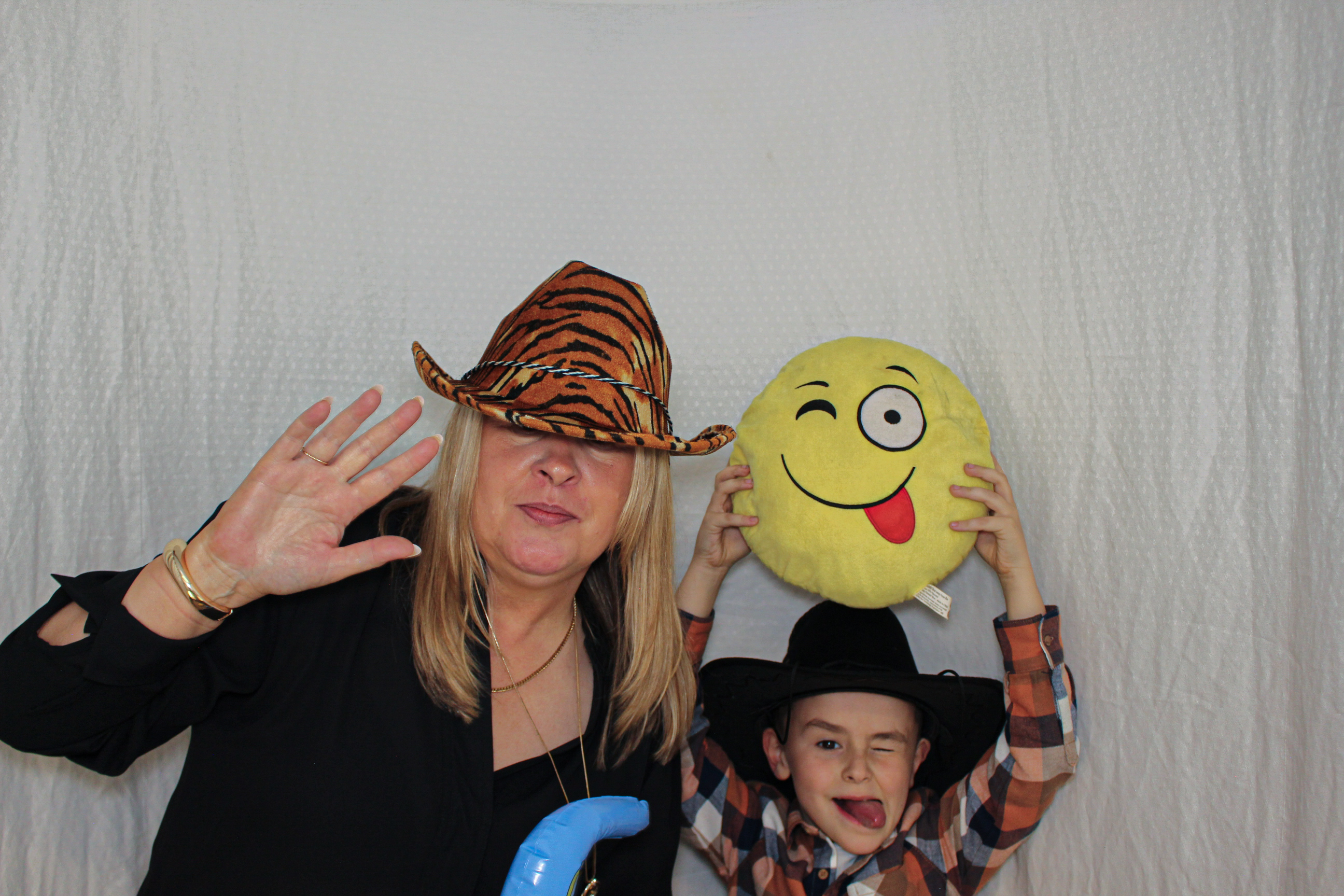 Toni & Jessica's Birthday Party | View more photos from the event at gallery.capturecube.co.uk/u/Capture-Cube/Toni-Jessicas-Birthday-Party