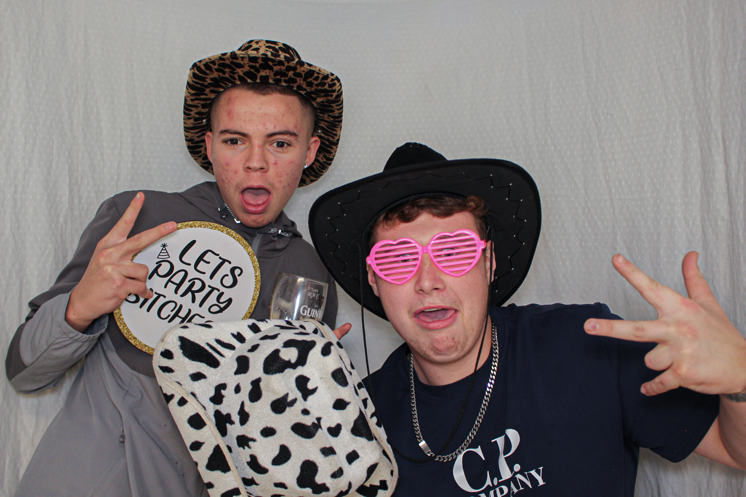 Toni & Jessica's Birthday Party | View more photos from the event at gallery.capturecube.co.uk/u/Capture-Cube/Toni-Jessicas-Birthday-Party