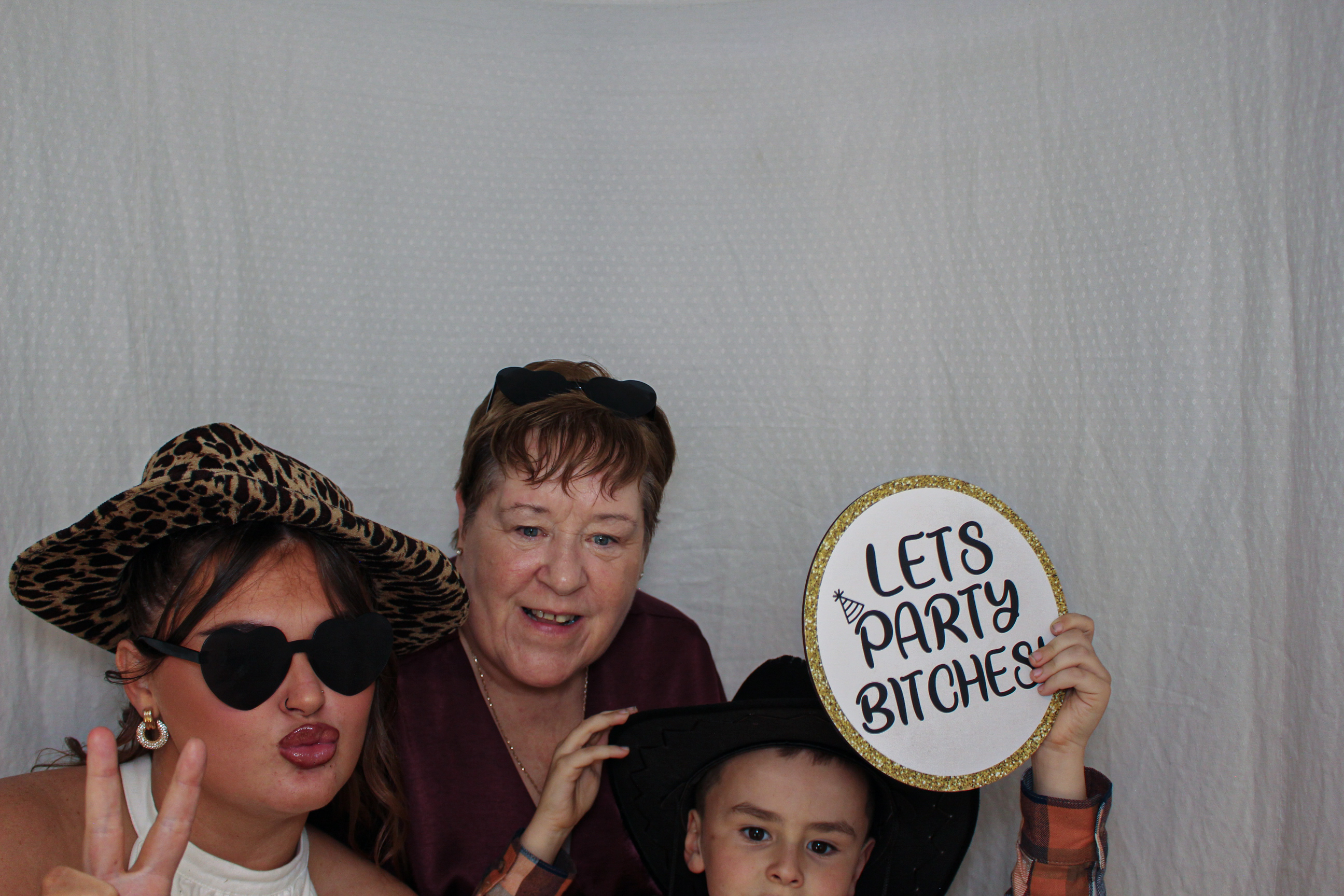 Toni & Jessica's Birthday Party | View more photos from the event at gallery.capturecube.co.uk/u/Capture-Cube/Toni-Jessicas-Birthday-Party