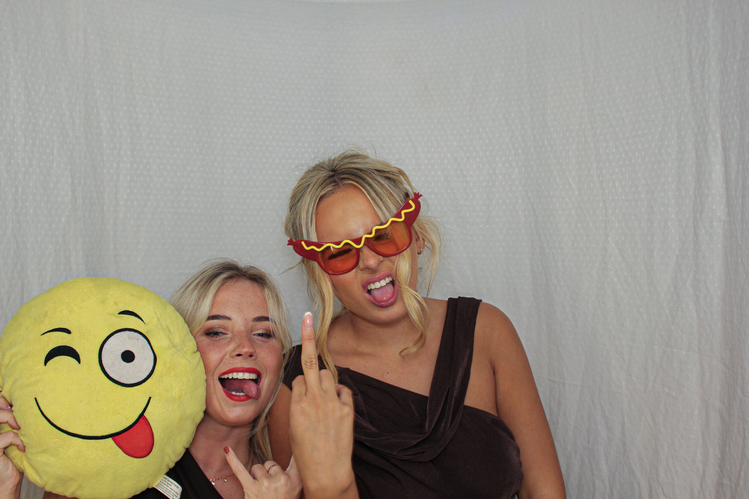 Toni & Jessica's Birthday Party | View more photos from the event at gallery.capturecube.co.uk/u/Capture-Cube/Toni-Jessicas-Birthday-Party