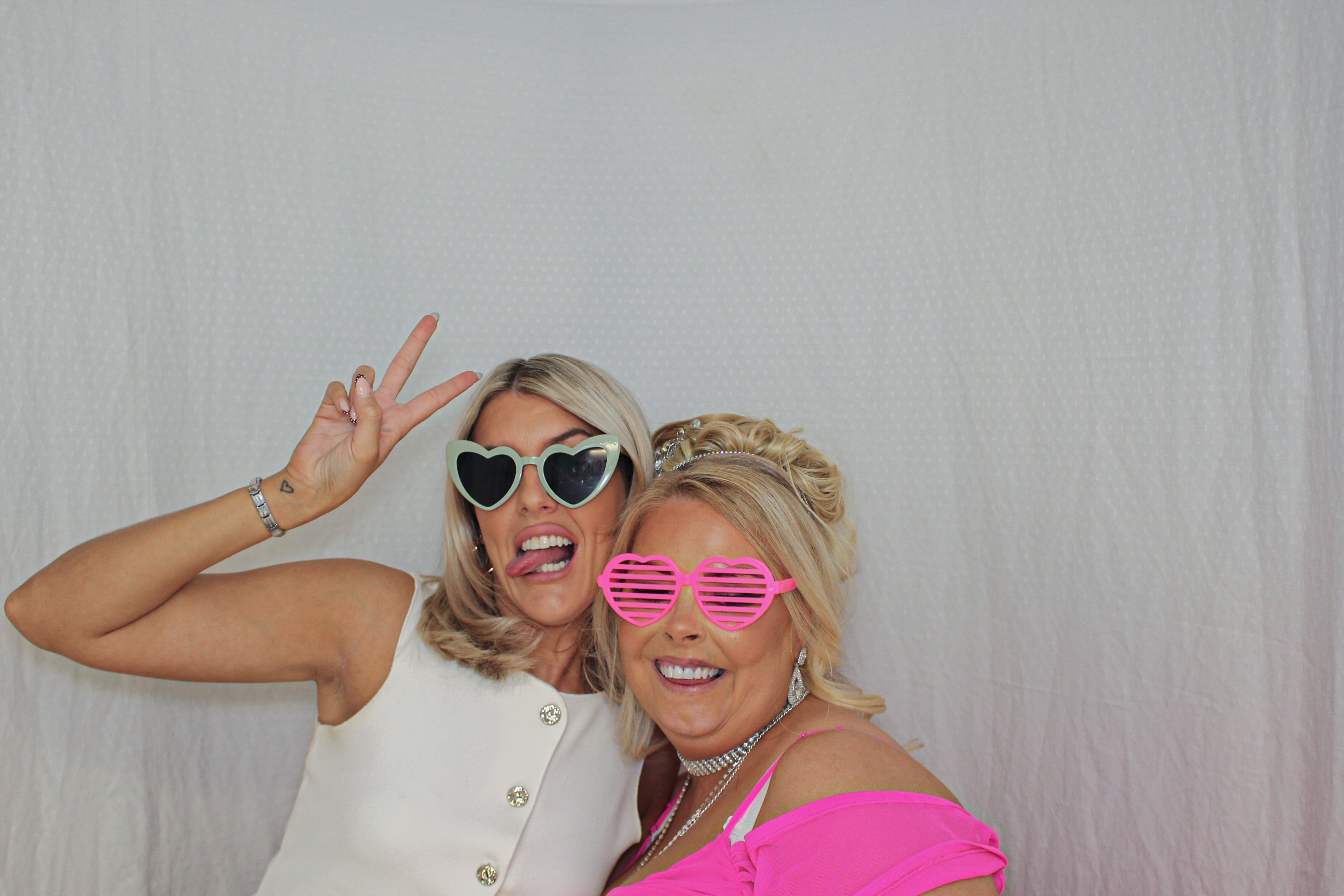 Toni & Jessica's Birthday Party | View more photos from the event at gallery.capturecube.co.uk/u/Capture-Cube/Toni-Jessicas-Birthday-Party