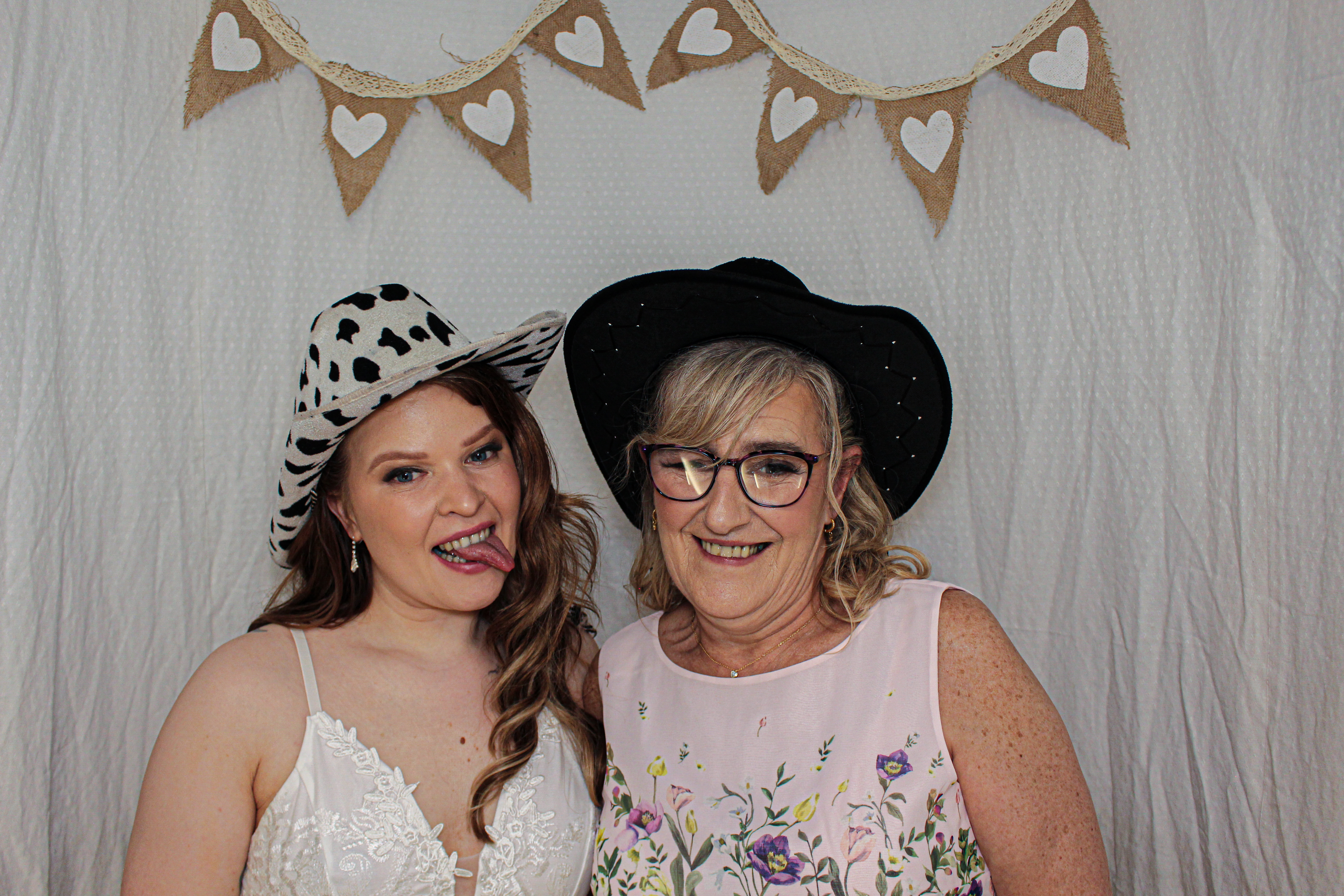 Bethany & Darren's Wedding | View more photos from the event at gallery.capturecube.co.uk/u/Capture-Cube/Bethany-Darrens-Wedding