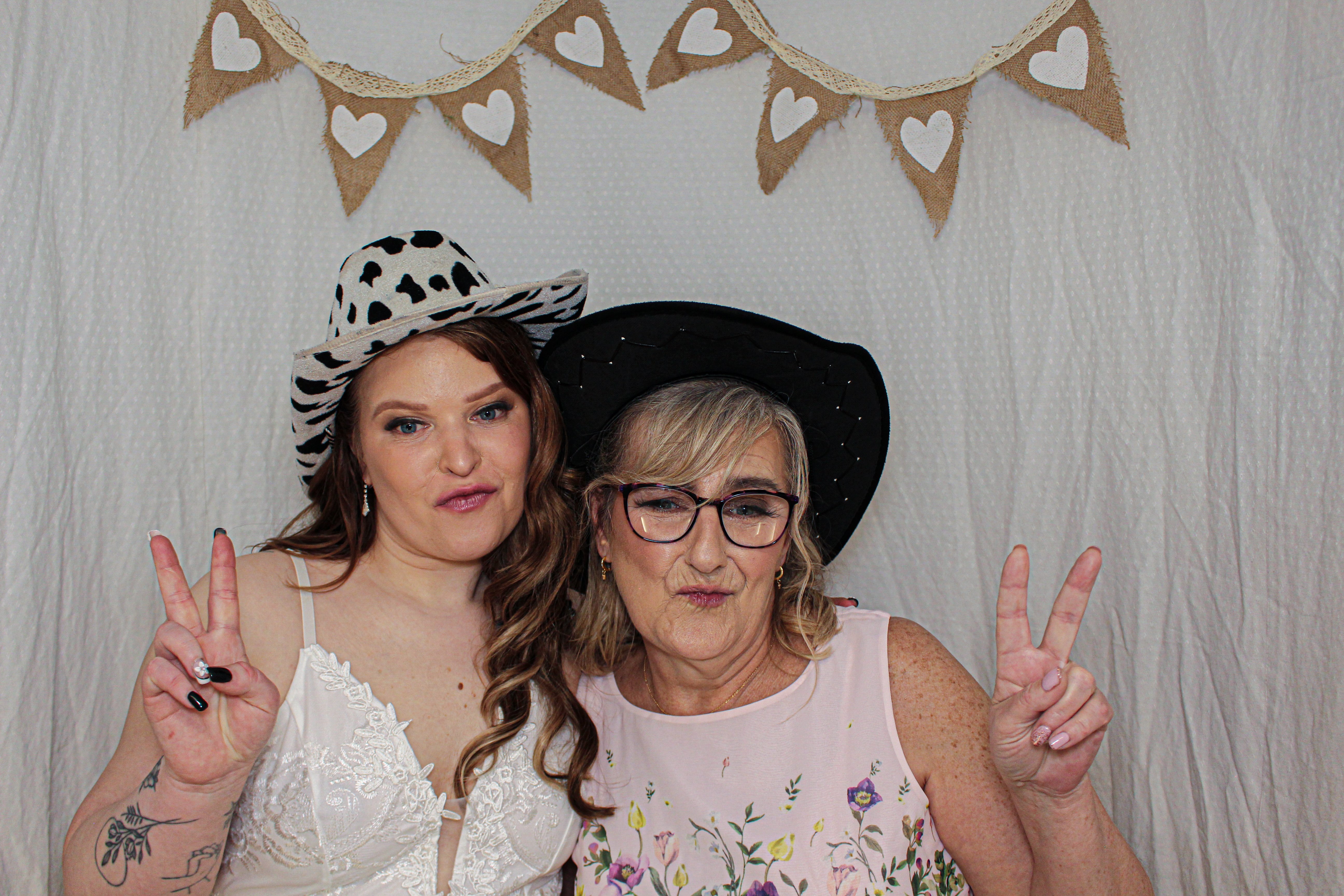 Bethany & Darren's Wedding | View more photos from the event at gallery.capturecube.co.uk/u/Capture-Cube/Bethany-Darrens-Wedding