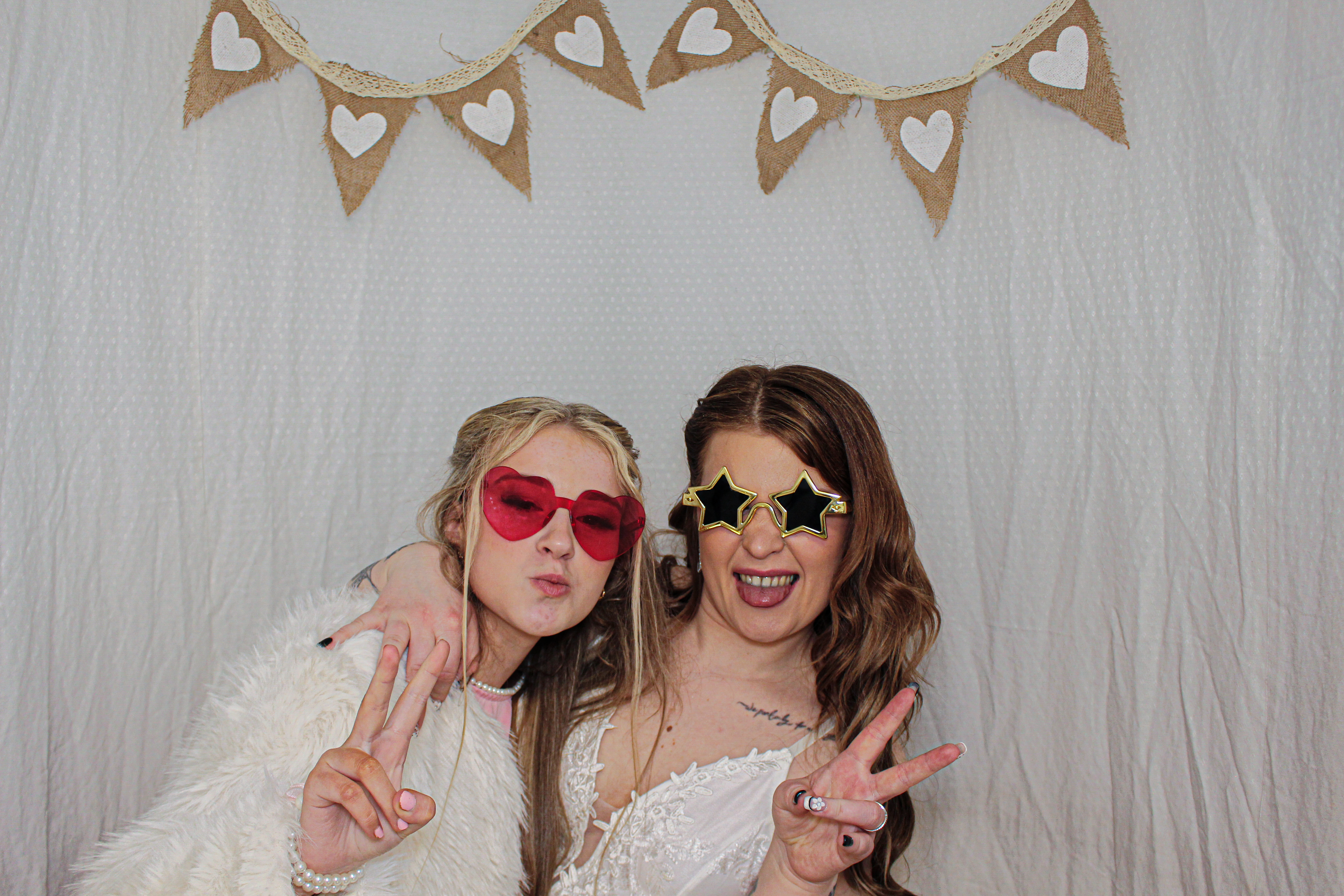 Bethany & Darren's Wedding | View more photos from the event at gallery.capturecube.co.uk/u/Capture-Cube/Bethany-Darrens-Wedding