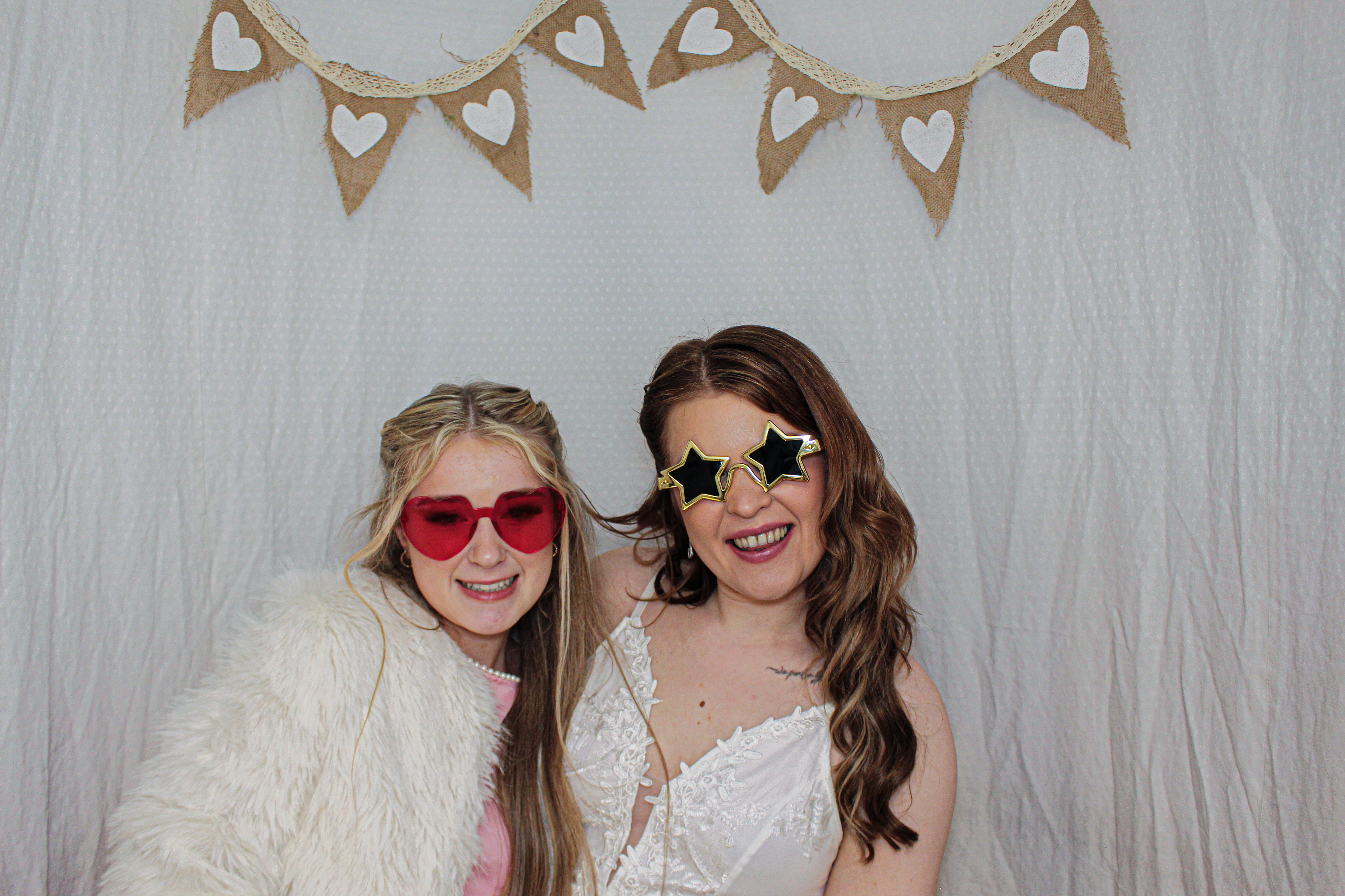 Bethany & Darren's Wedding | View more photos from the event at gallery.capturecube.co.uk/u/Capture-Cube/Bethany-Darrens-Wedding