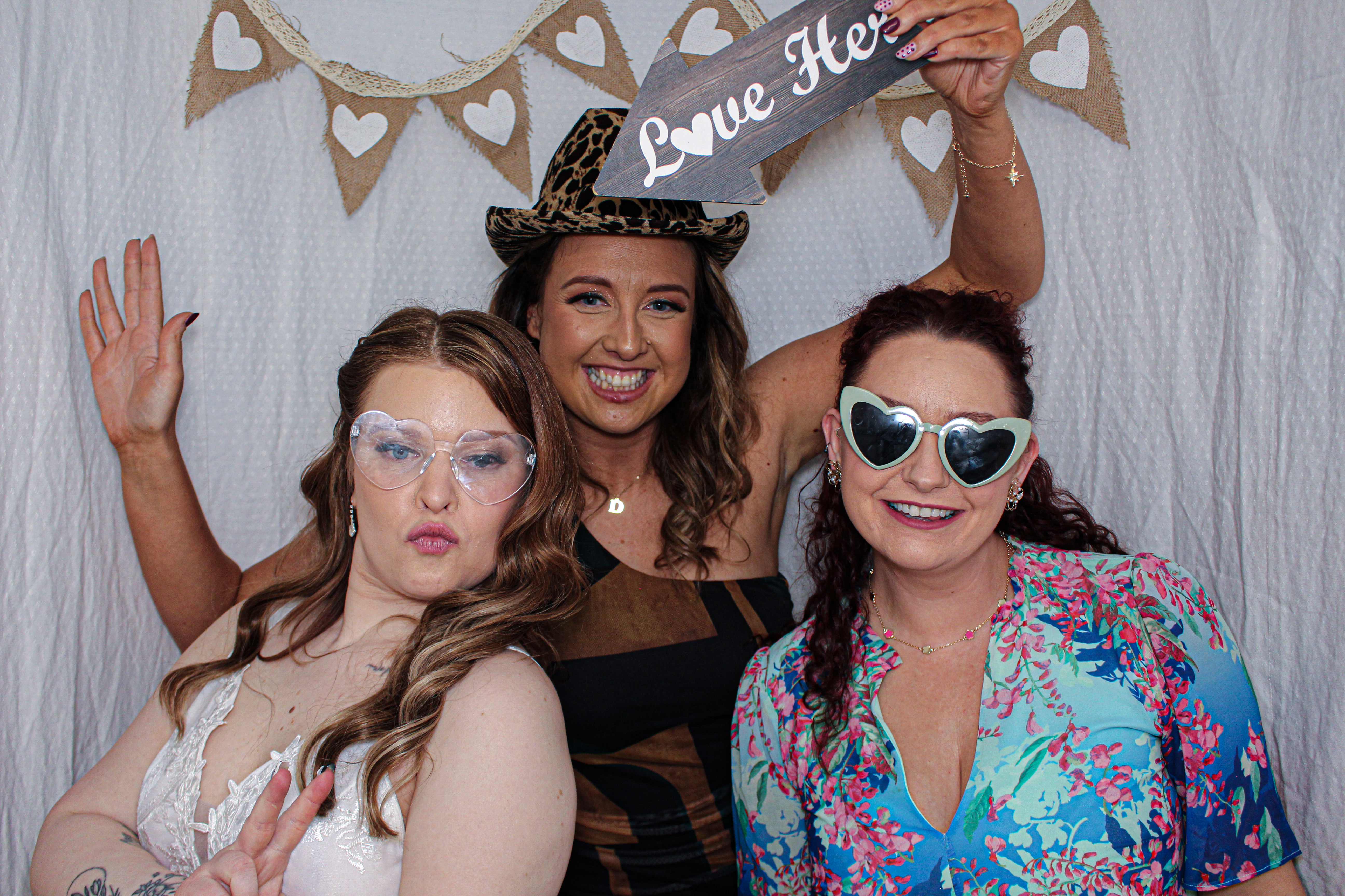 Bethany & Darren's Wedding | View more photos from the event at gallery.capturecube.co.uk/u/Capture-Cube/Bethany-Darrens-Wedding