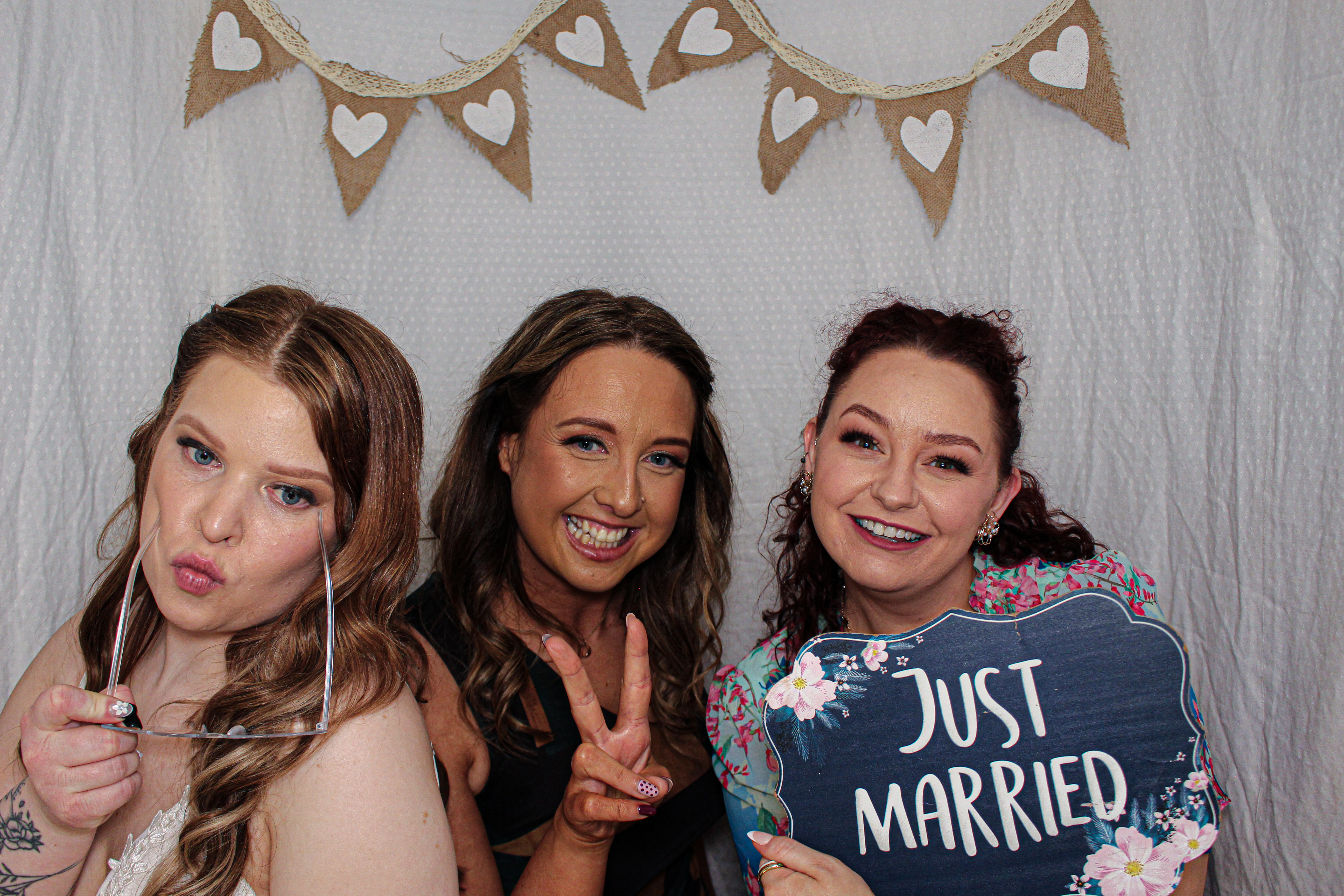 Bethany & Darren's Wedding | View more photos from the event at gallery.capturecube.co.uk/u/Capture-Cube/Bethany-Darrens-Wedding