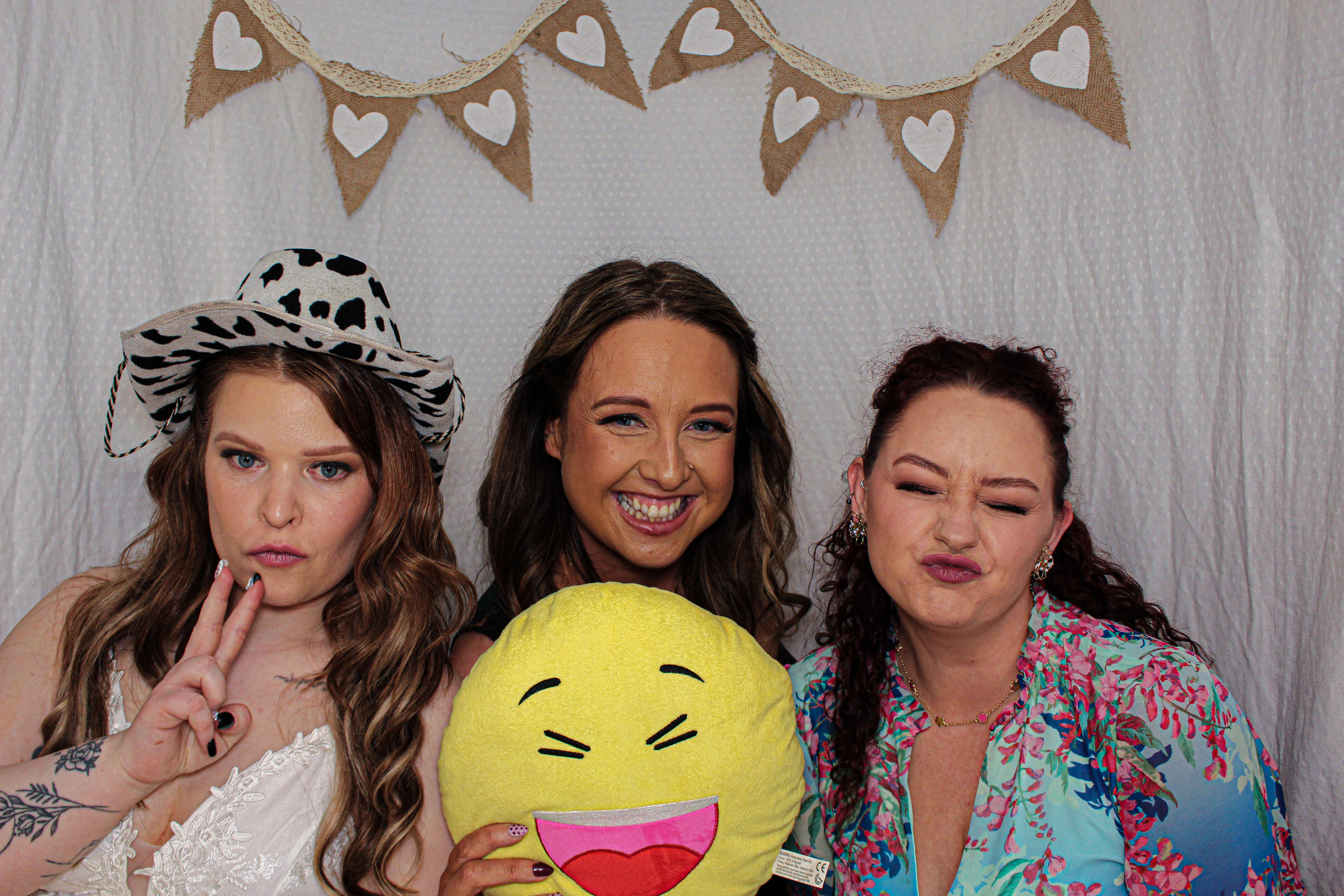 Bethany & Darren's Wedding | View more photos from the event at gallery.capturecube.co.uk/u/Capture-Cube/Bethany-Darrens-Wedding