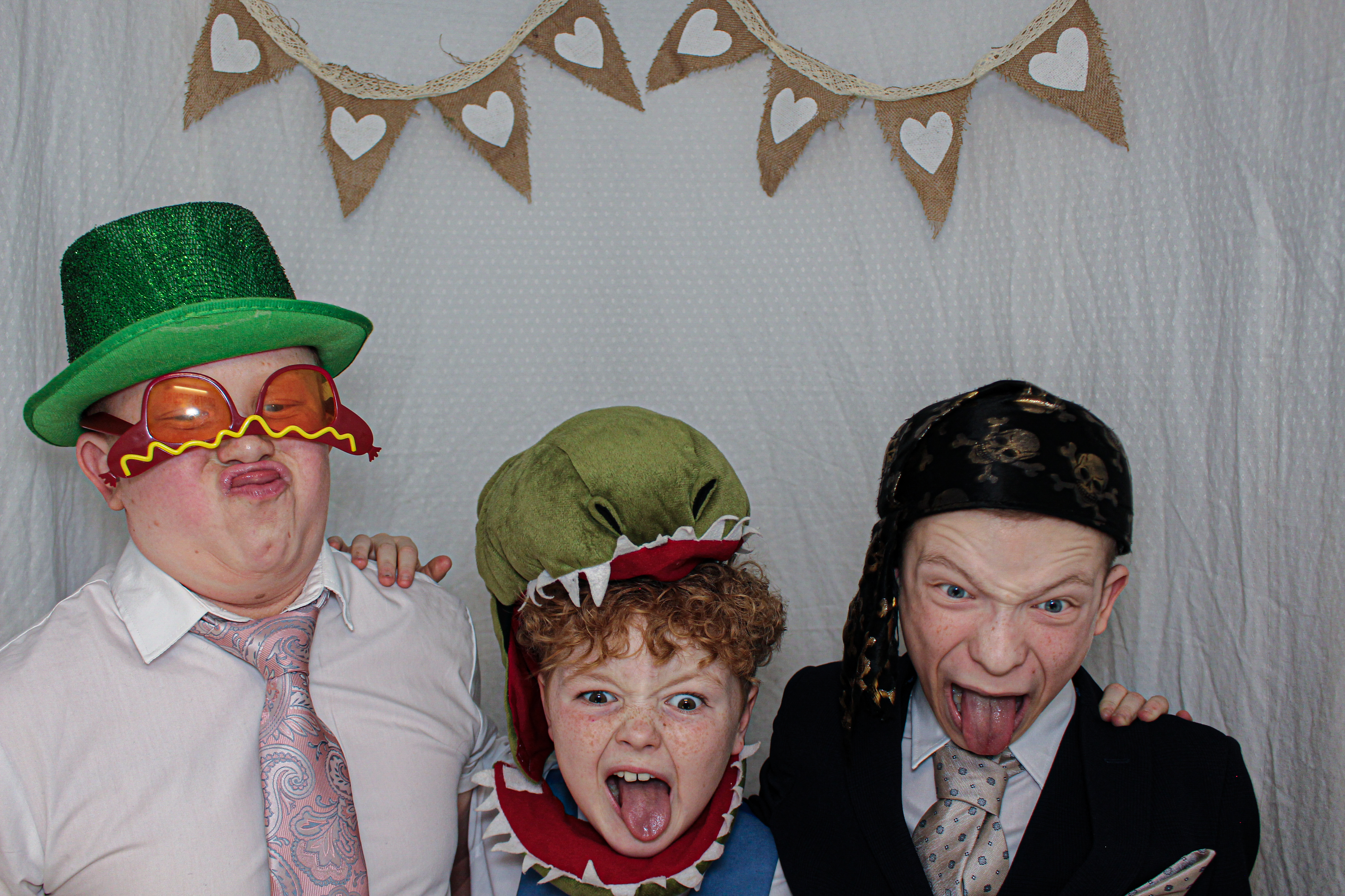 Bethany & Darren's Wedding | View more photos from the event at gallery.capturecube.co.uk/u/Capture-Cube/Bethany-Darrens-Wedding