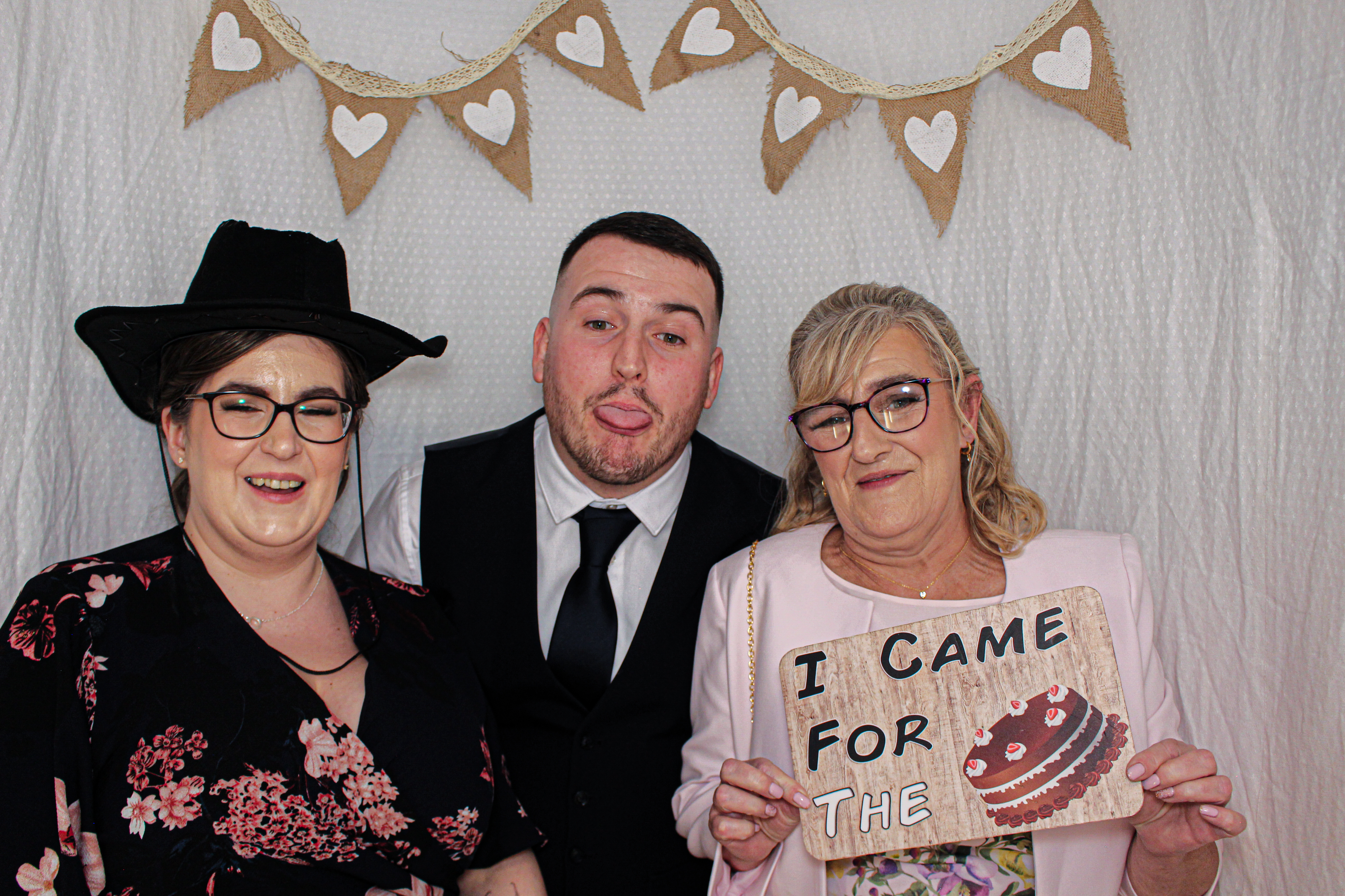 Bethany & Darren's Wedding | View more photos from the event at gallery.capturecube.co.uk/u/Capture-Cube/Bethany-Darrens-Wedding