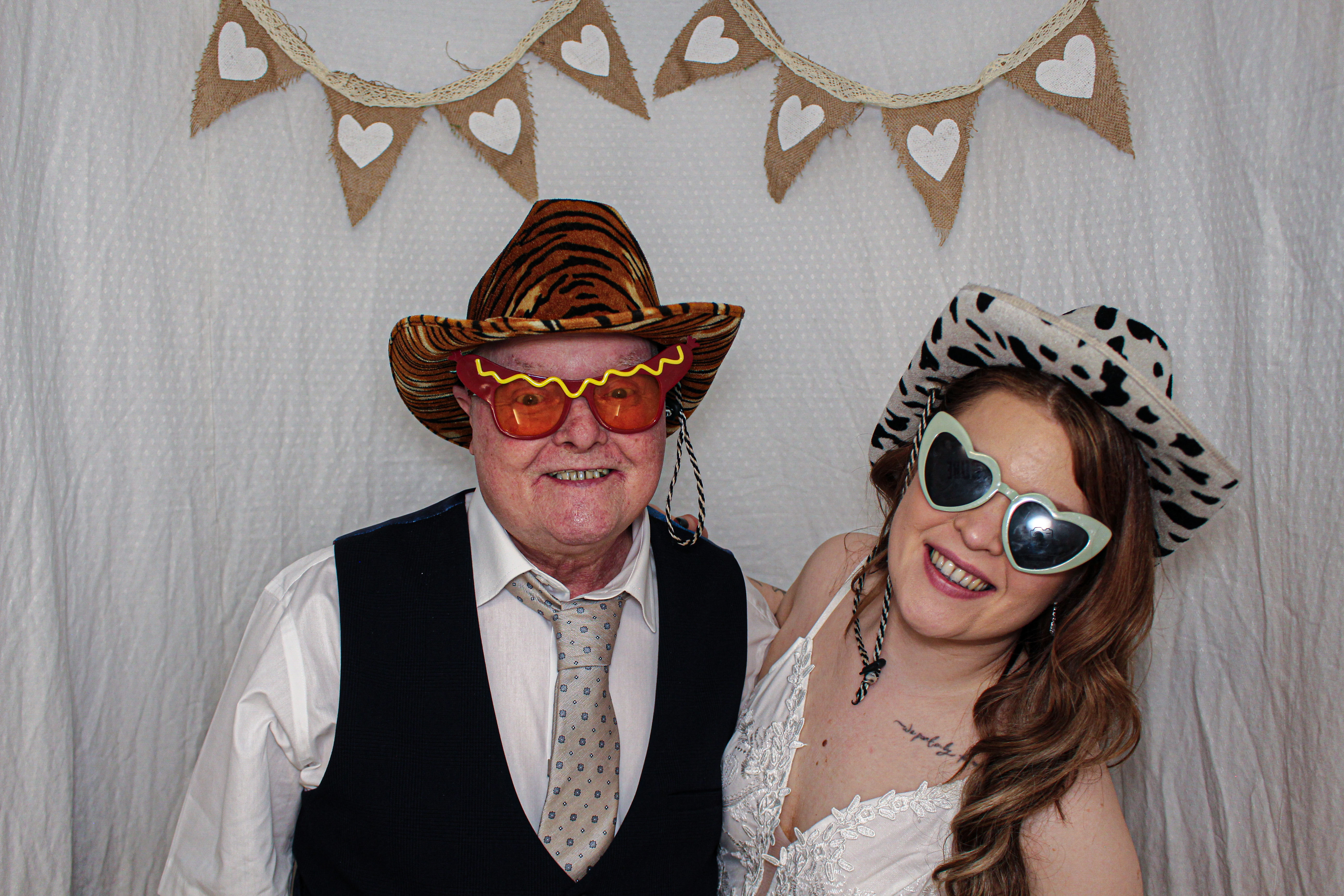 Bethany & Darren's Wedding | View more photos from the event at gallery.capturecube.co.uk/u/Capture-Cube/Bethany-Darrens-Wedding