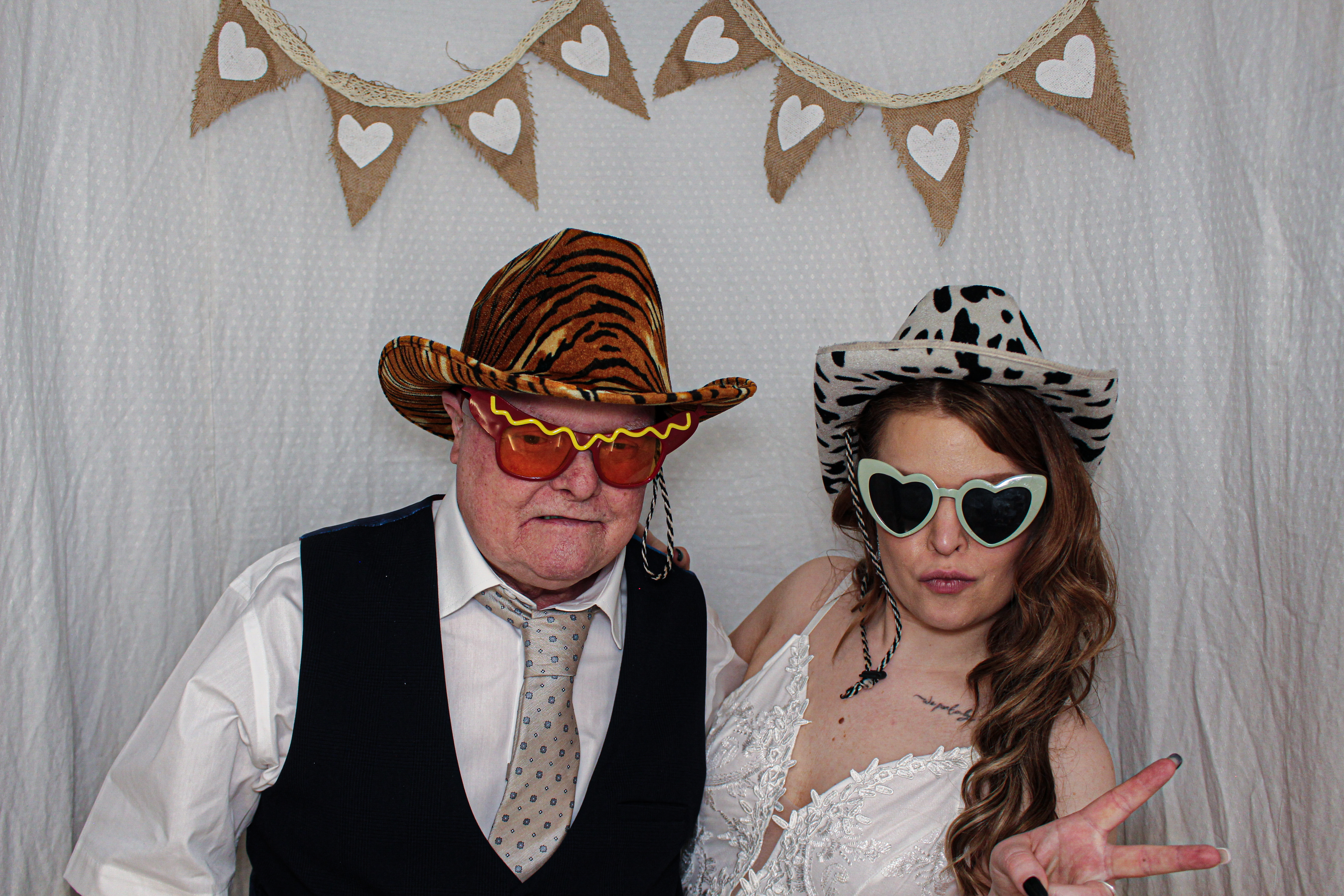 Bethany & Darren's Wedding | View more photos from the event at gallery.capturecube.co.uk/u/Capture-Cube/Bethany-Darrens-Wedding