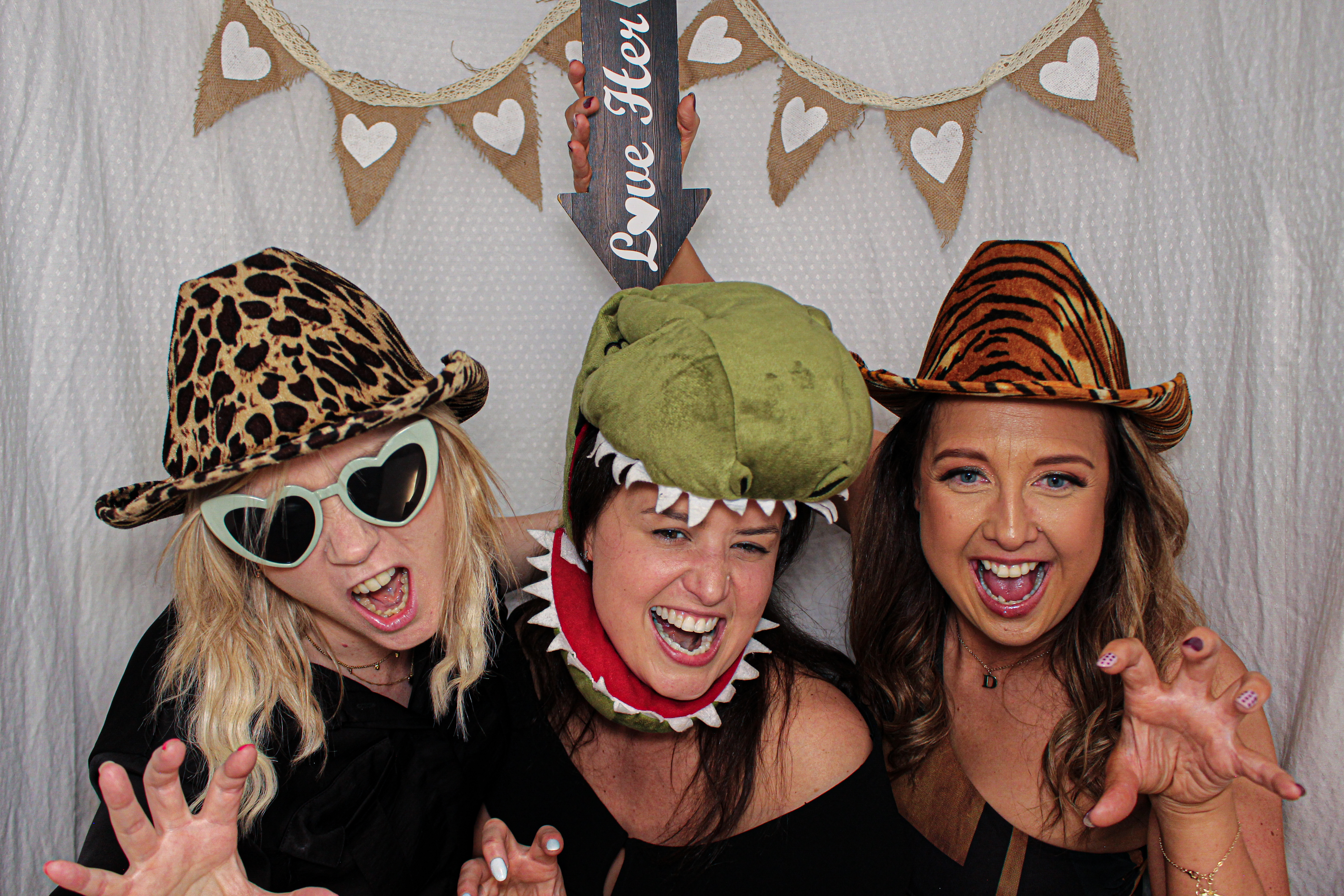 Bethany & Darren's Wedding | View more photos from the event at gallery.capturecube.co.uk/u/Capture-Cube/Bethany-Darrens-Wedding