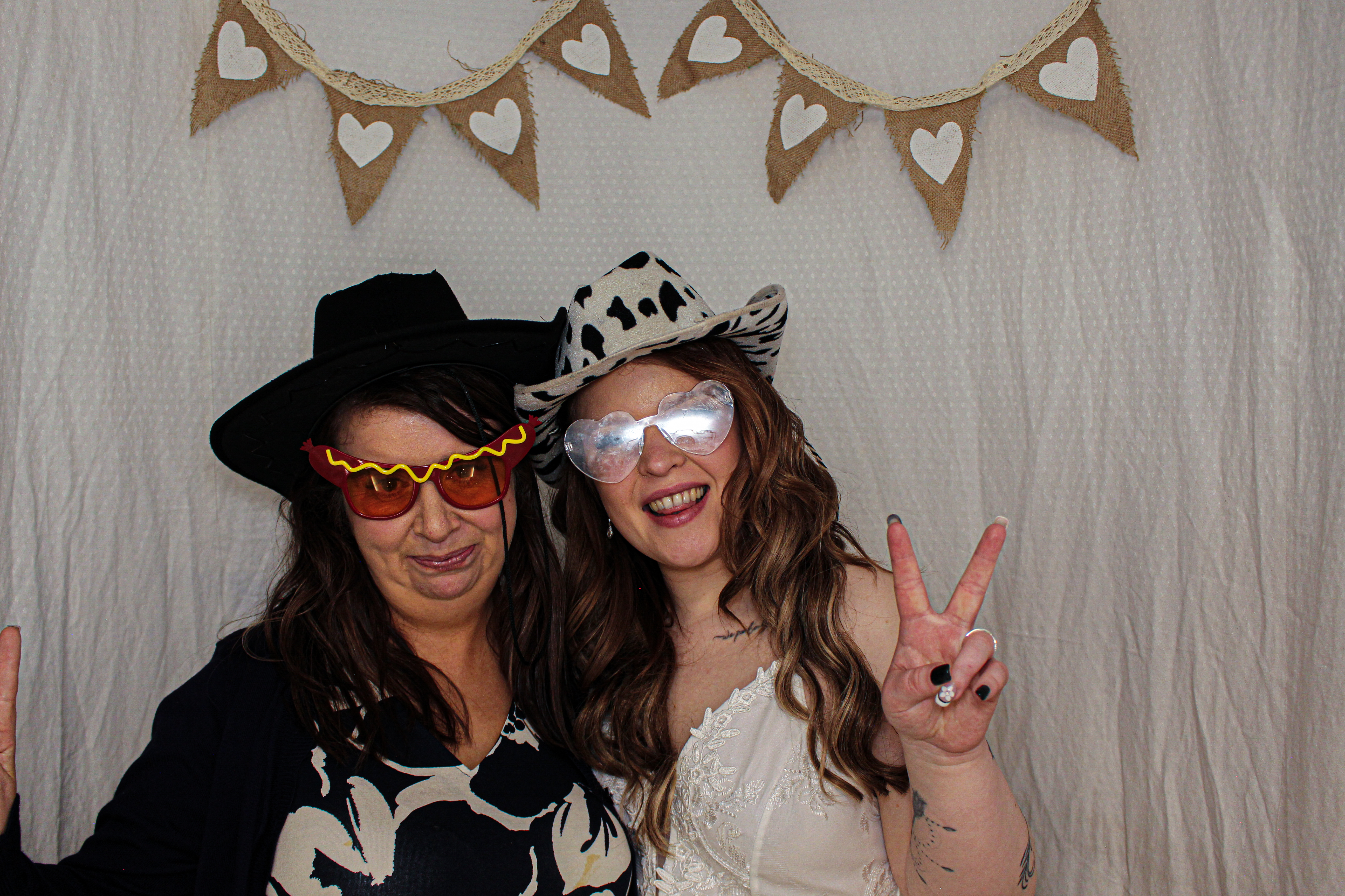 Bethany & Darren's Wedding | View more photos from the event at gallery.capturecube.co.uk/u/Capture-Cube/Bethany-Darrens-Wedding