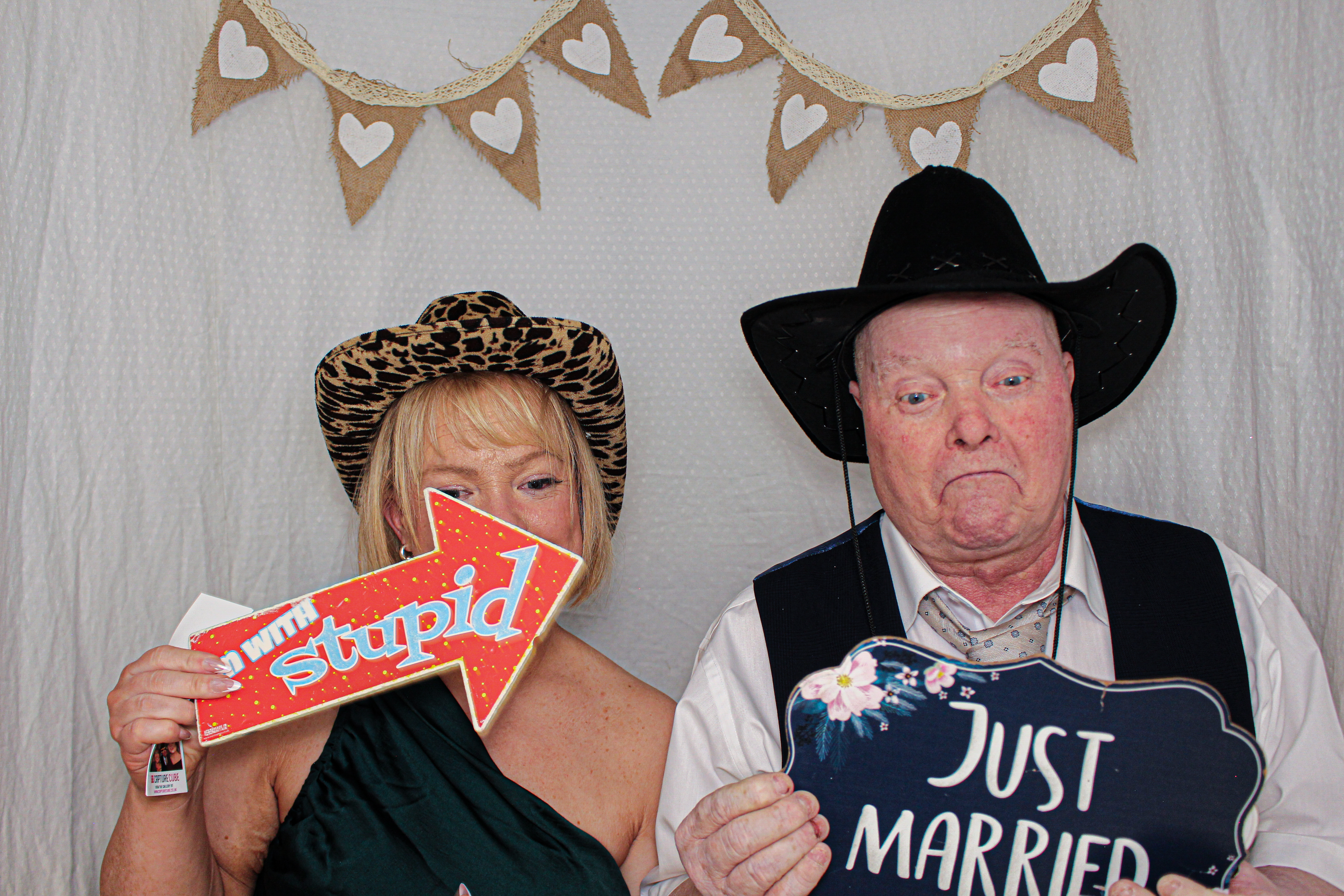 Bethany & Darren's Wedding | View more photos from the event at gallery.capturecube.co.uk/u/Capture-Cube/Bethany-Darrens-Wedding